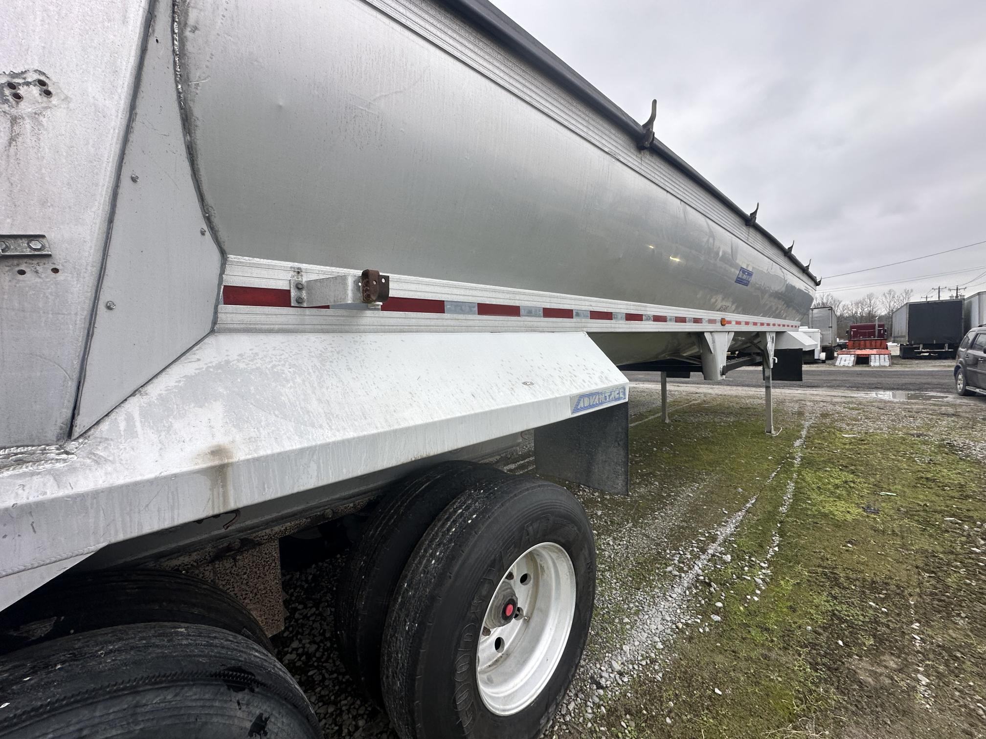 1995 ALUMATECH 39' X 96 - Image 2