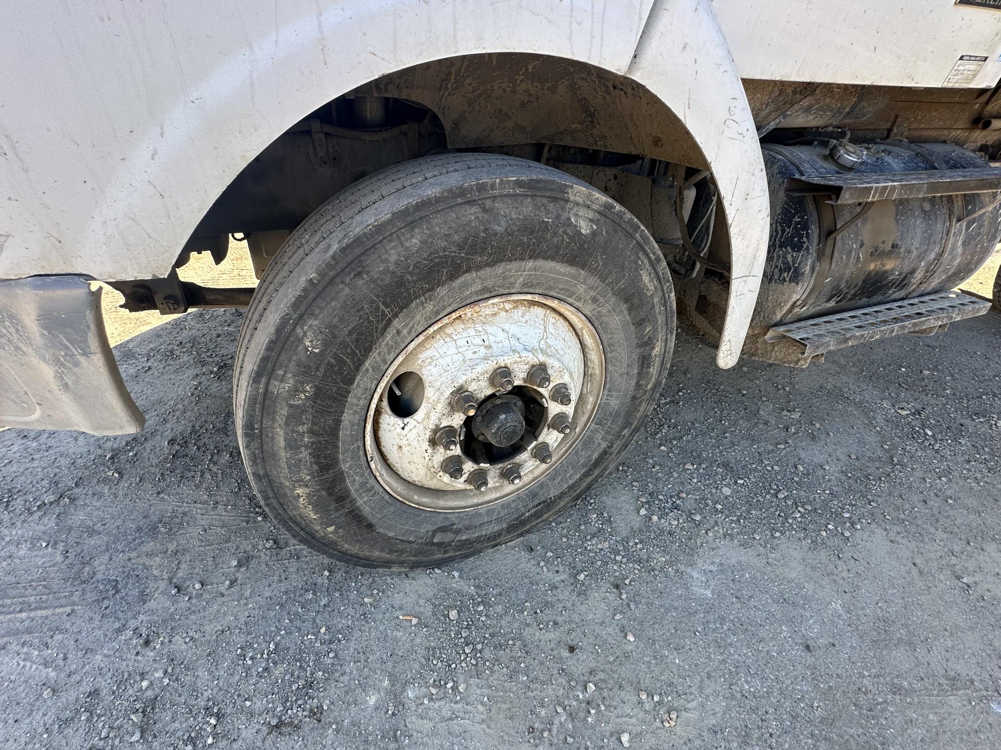 2000 STERLING AT9513 - Image 9