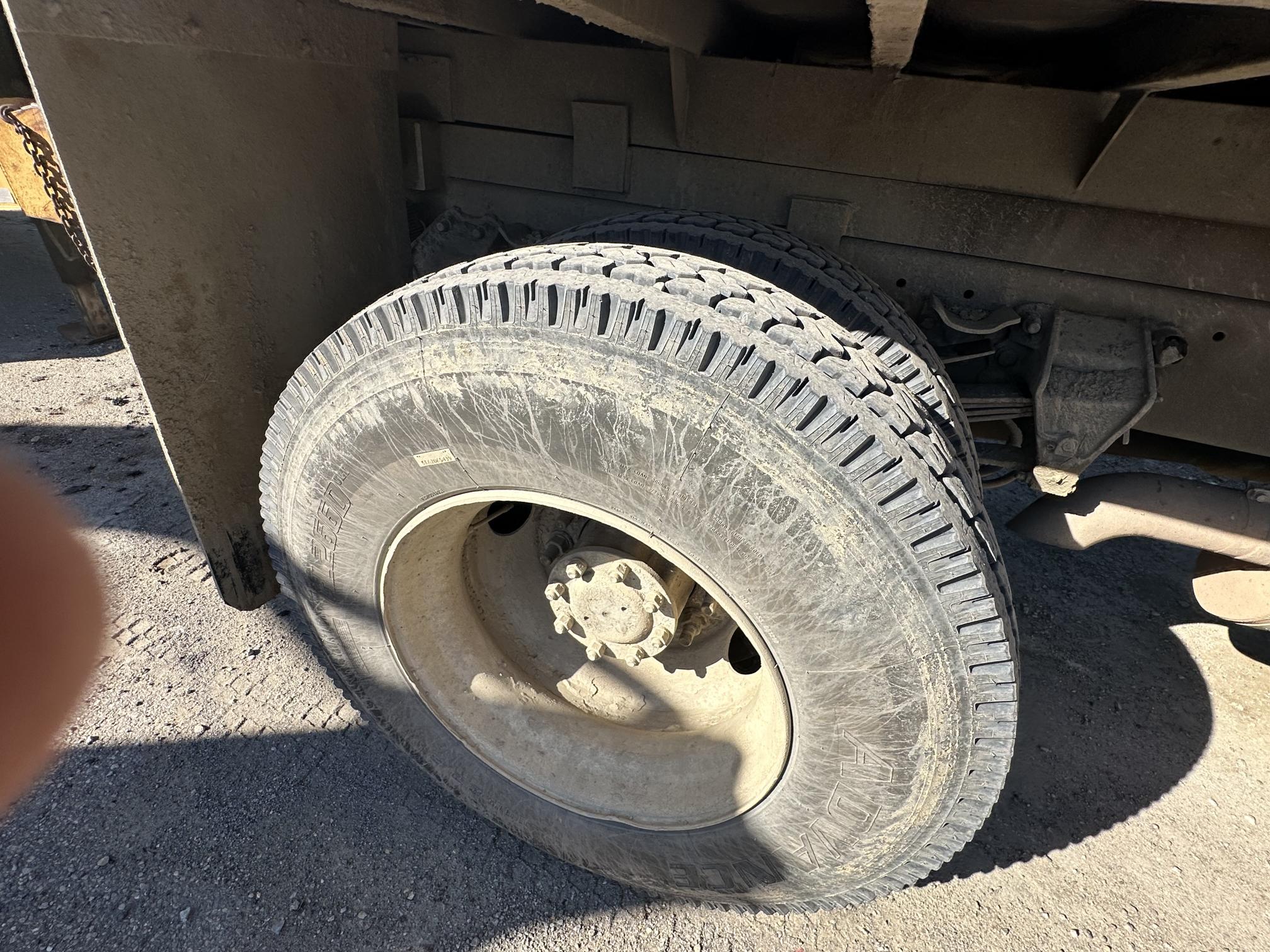 2000 STERLING AT9513 - Image 18