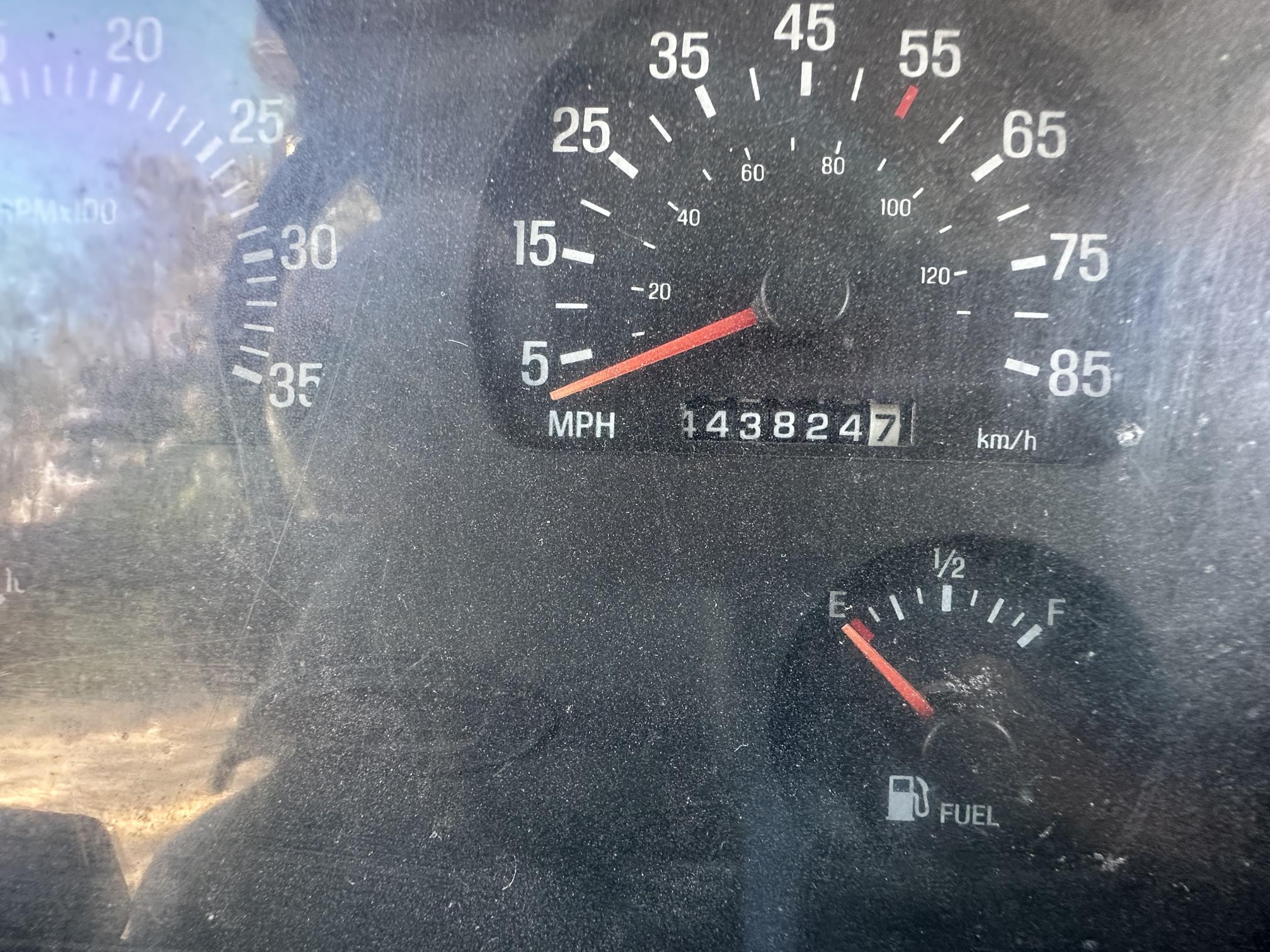 2000 STERLING AT9513 - Image 36