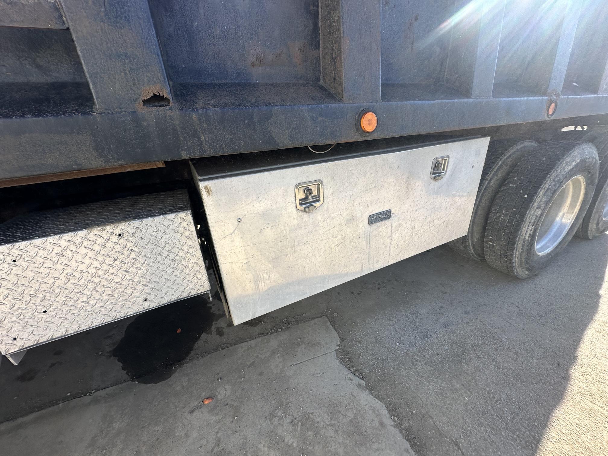 1988 PETERBILT 379 - view 16 of 42