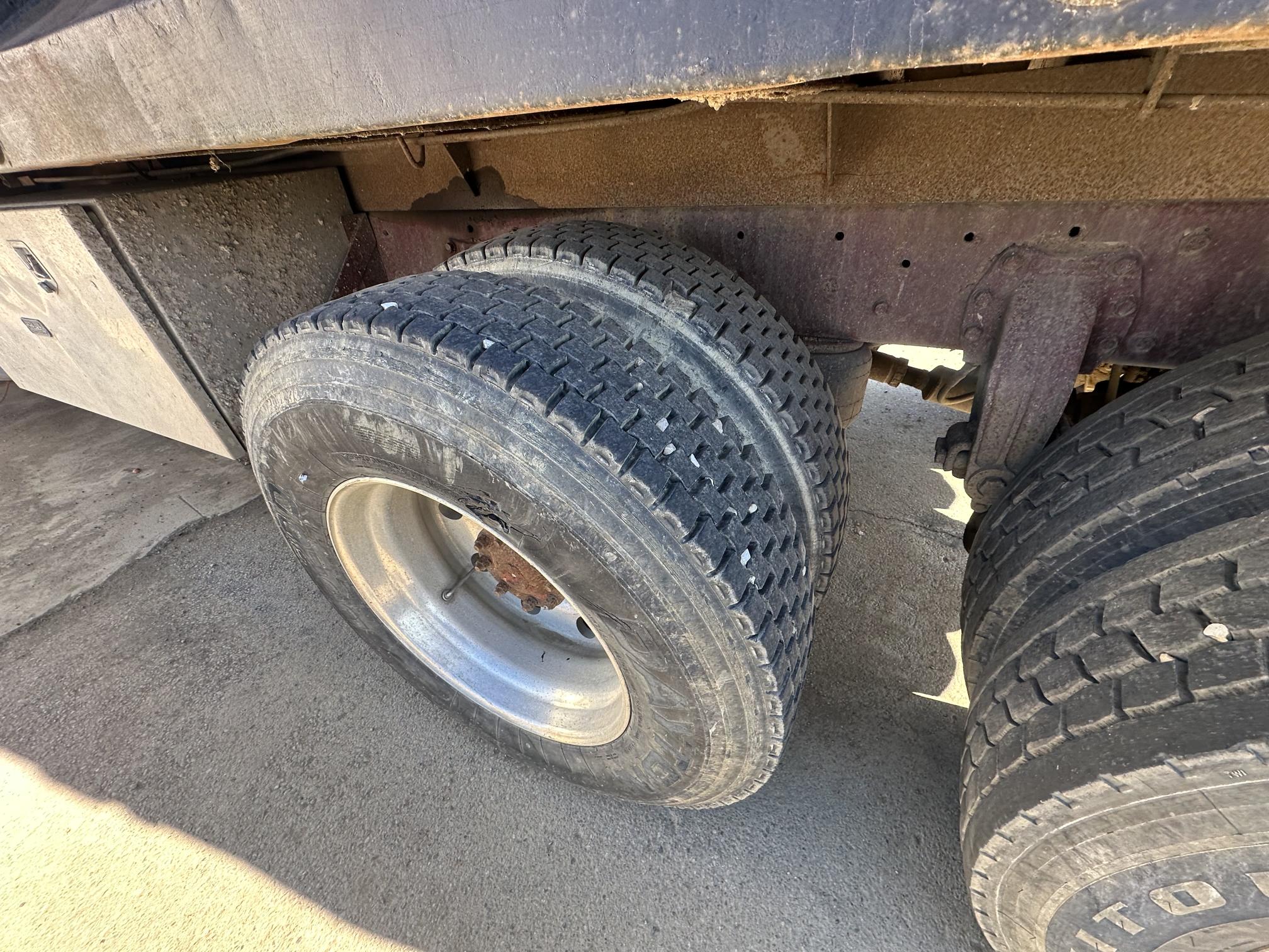 1988 PETERBILT 379 - Image 18