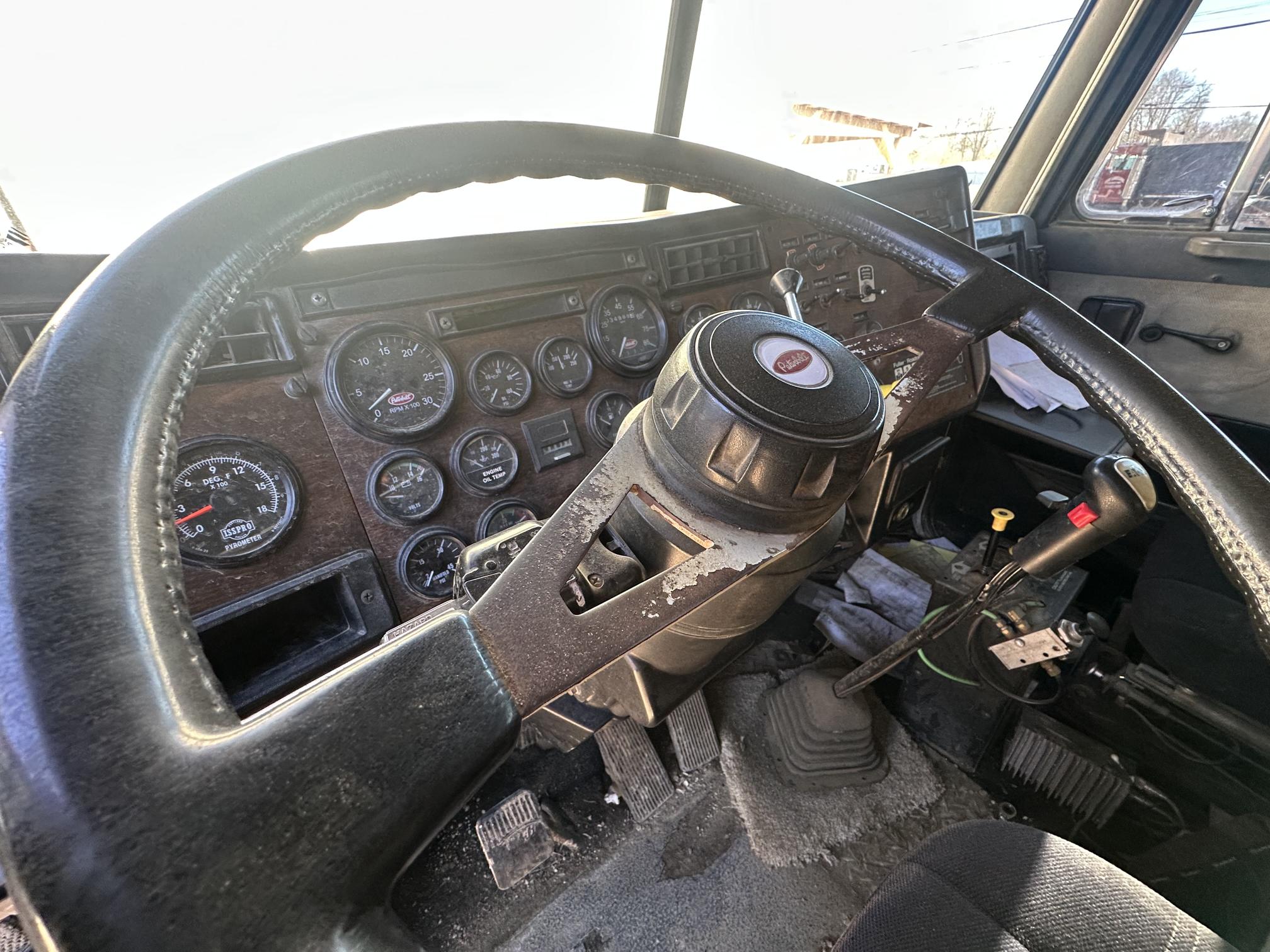 1988 PETERBILT 379 - Image 37
