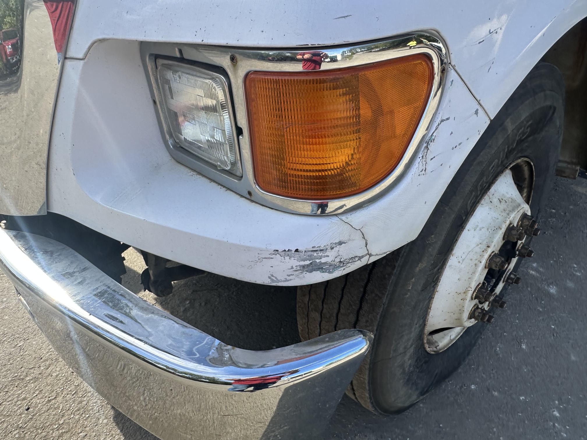 2006 FORD F650 - Image 10