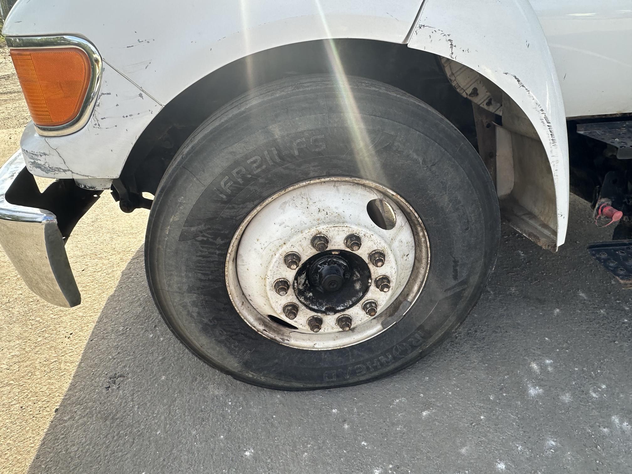 2006 FORD F650 - view 11 of 30