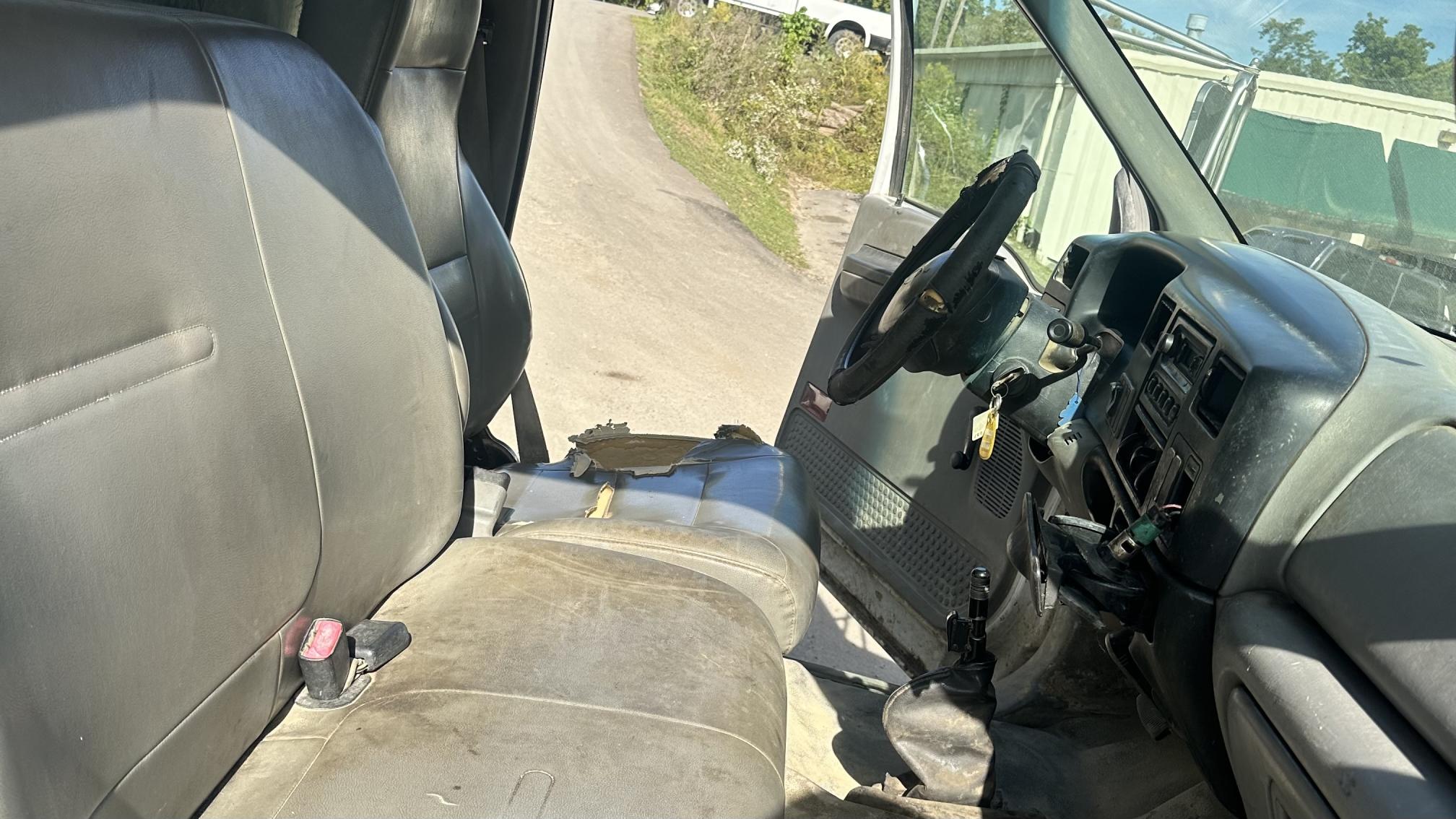 2006 FORD F650 - Image 27