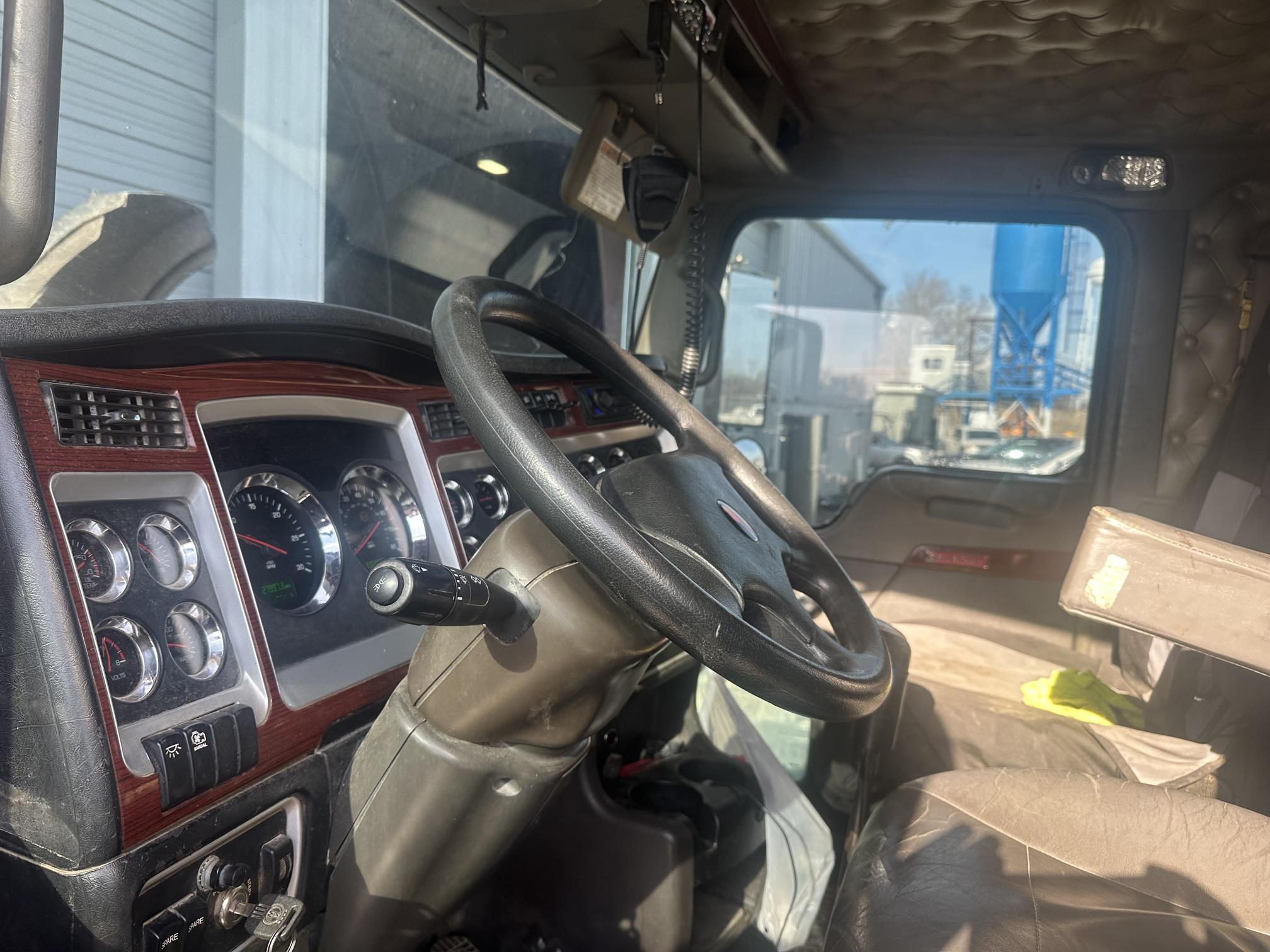 2006 KENWORTH T800 - Image 44