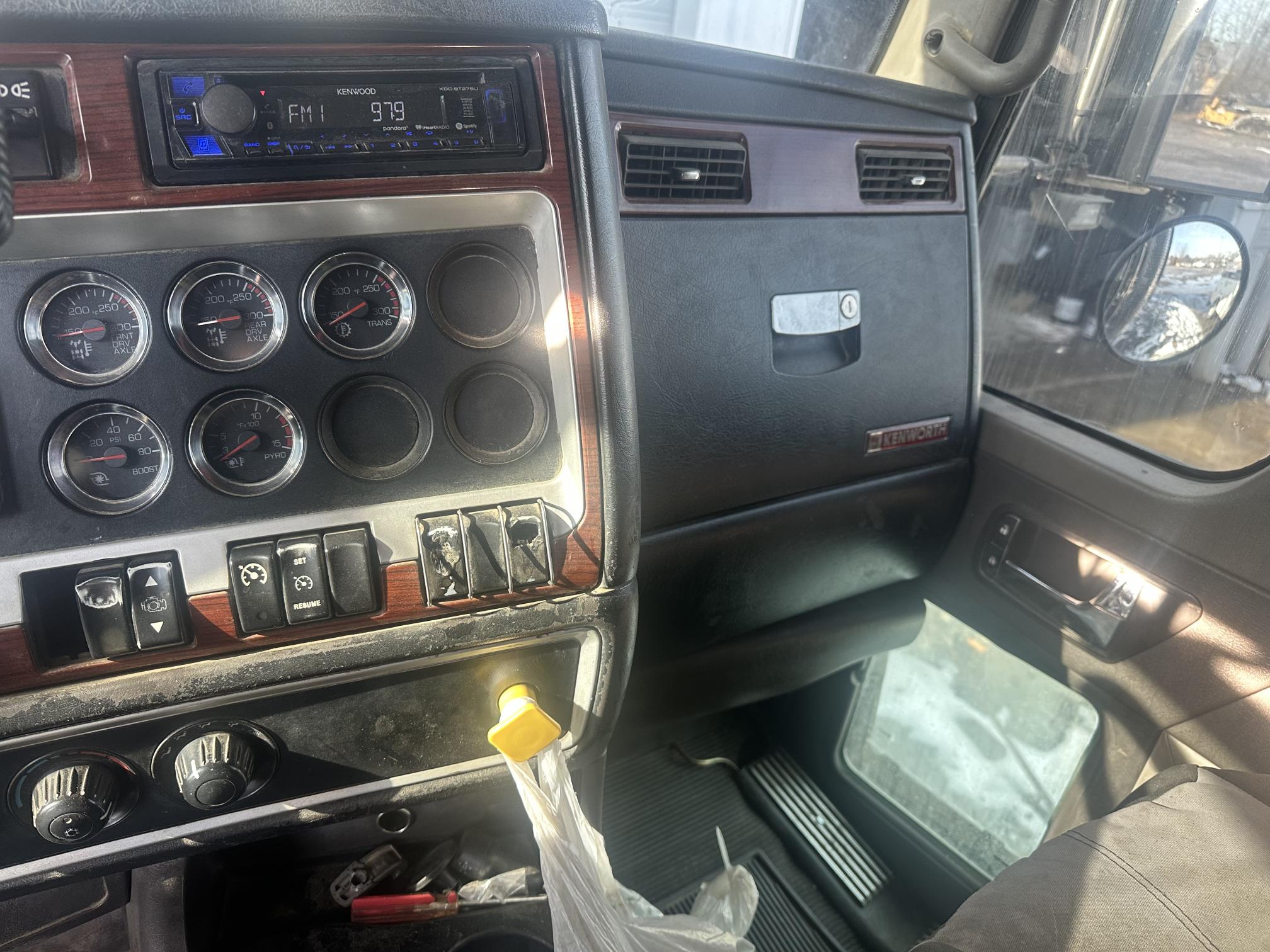 2006 KENWORTH T800 - Image 50