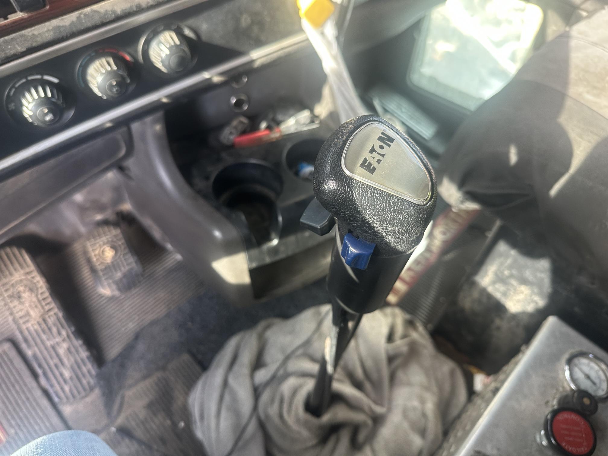 2006 KENWORTH T800 - Image 51