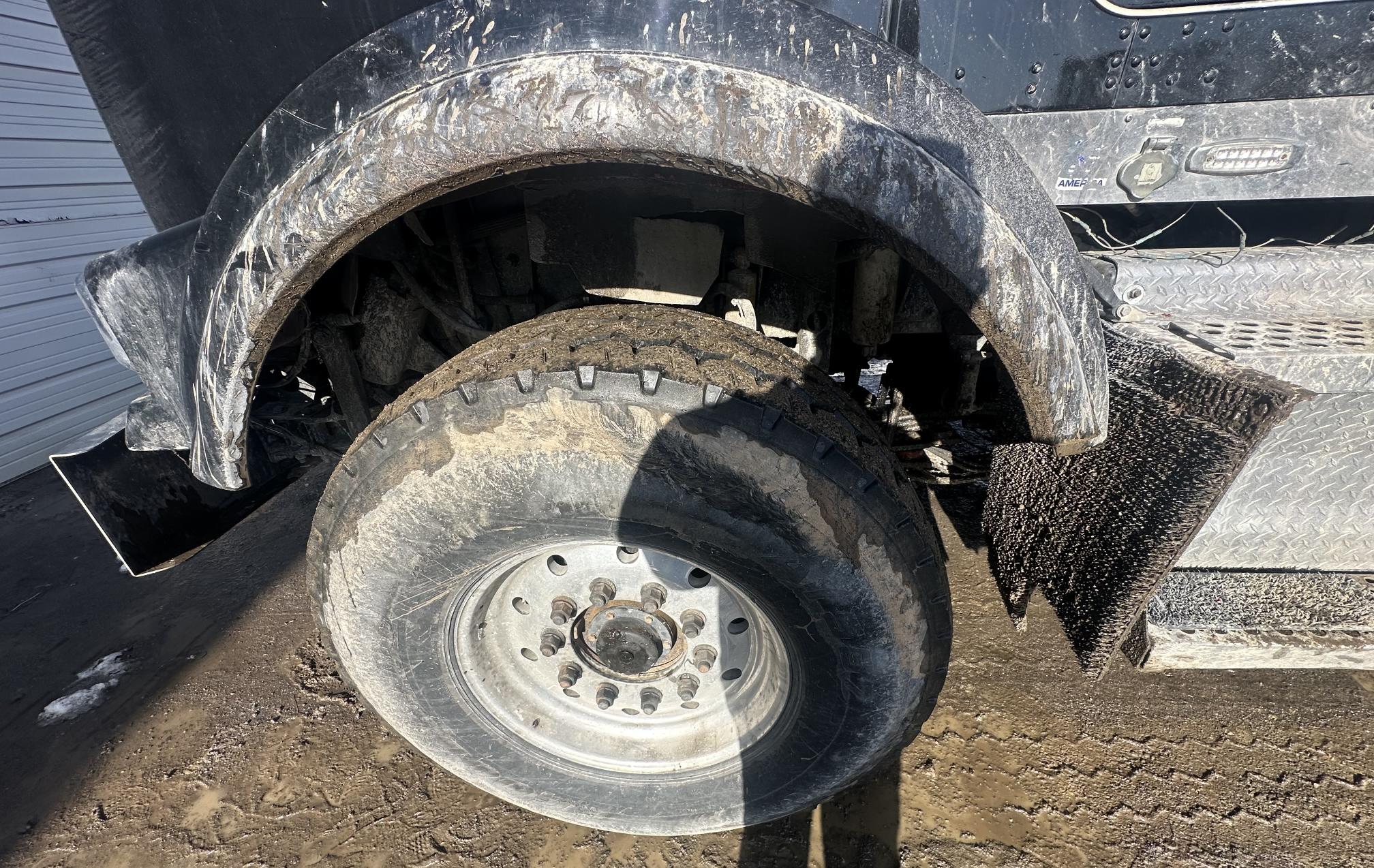 2006 KENWORTH T800 - Image 19