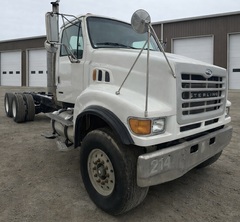 2004 STERLING L9500 - Image 1