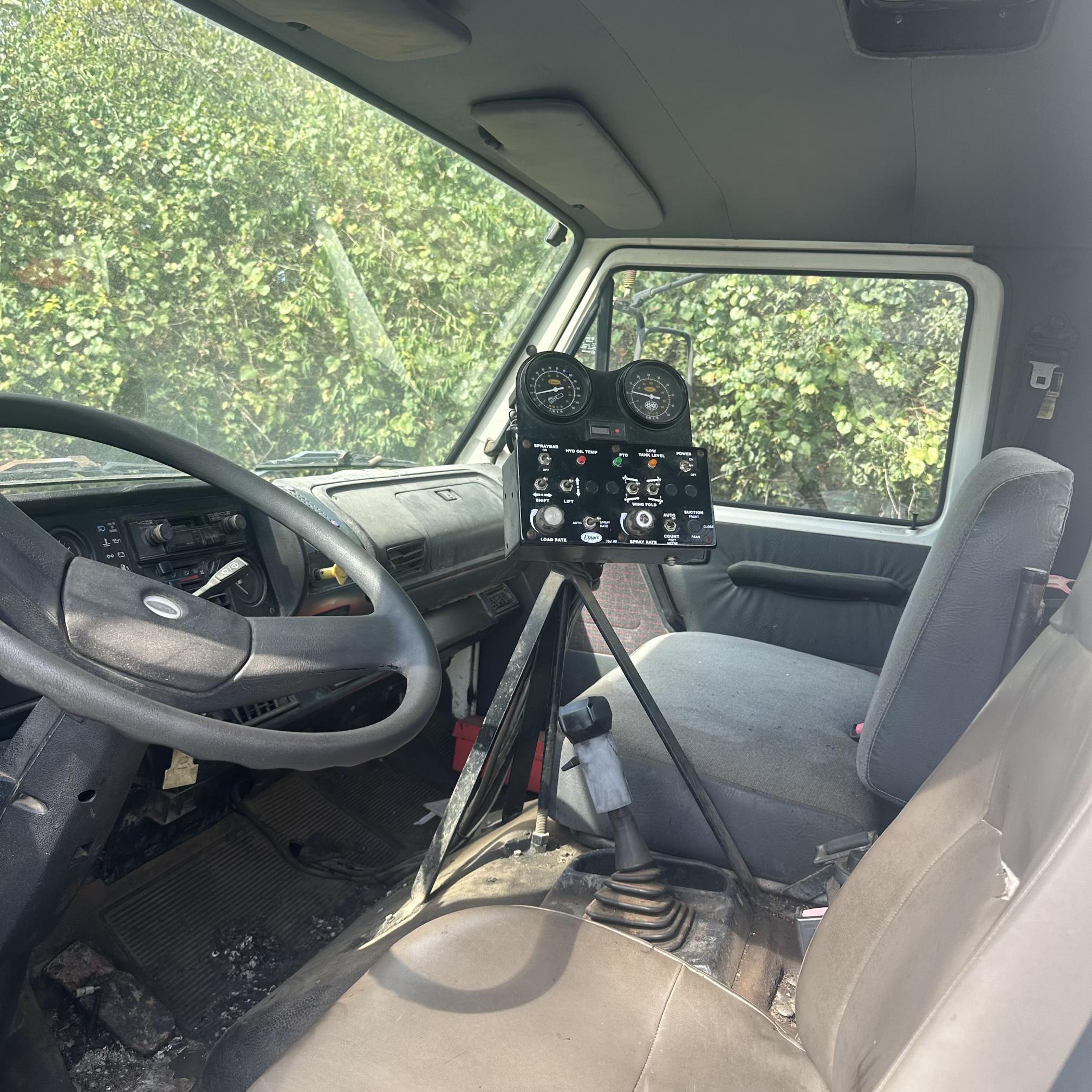 1995 PETERBILT 200 - Image 19