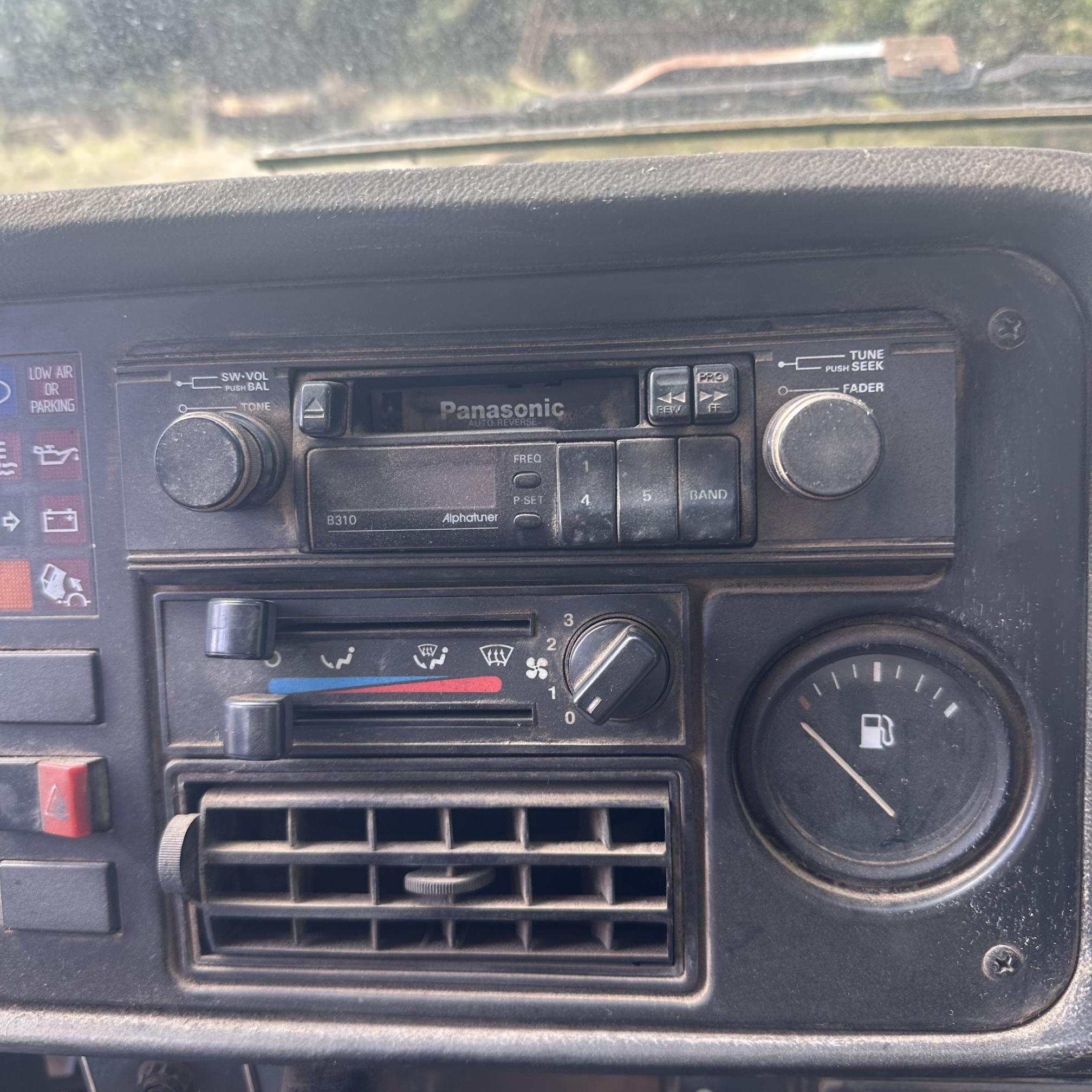 1995 PETERBILT 200 - Image 22