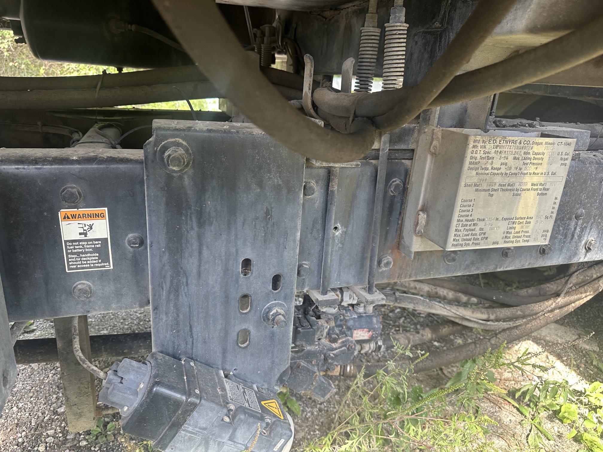 1995 PETERBILT 200 - Image 29