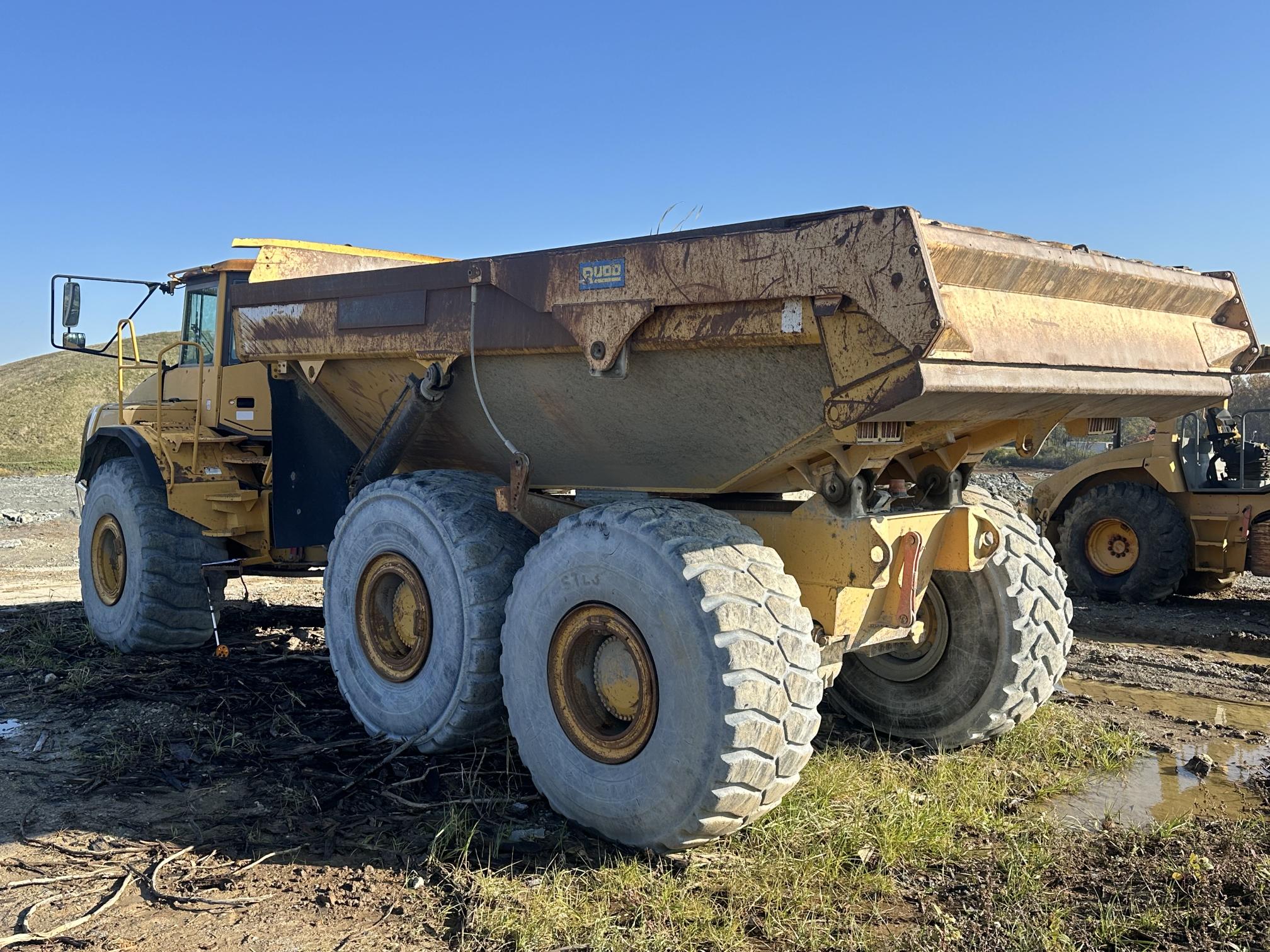 2002 VOLVO A40D - Image 5