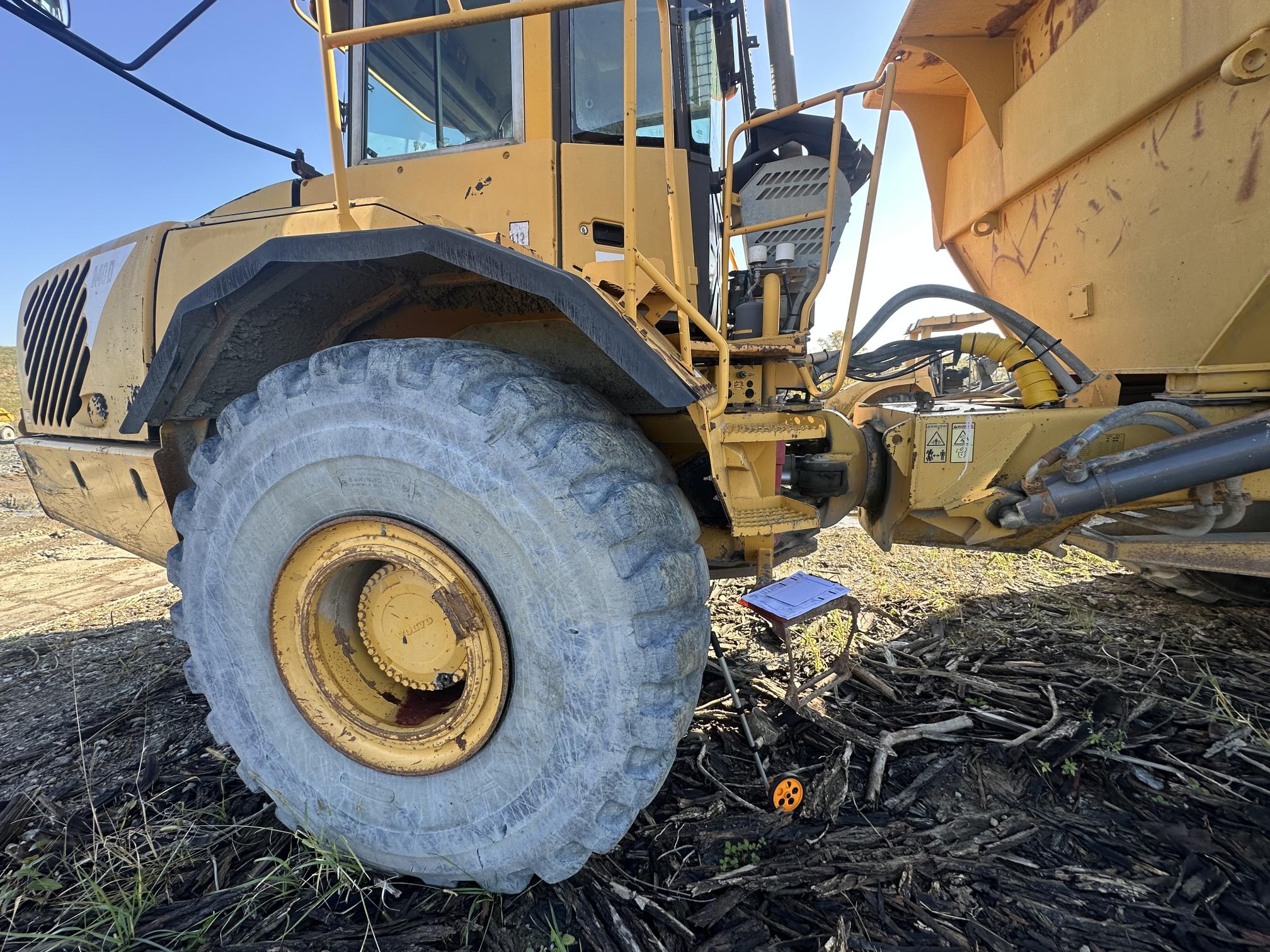 2002 VOLVO A40D - view 10 of 41