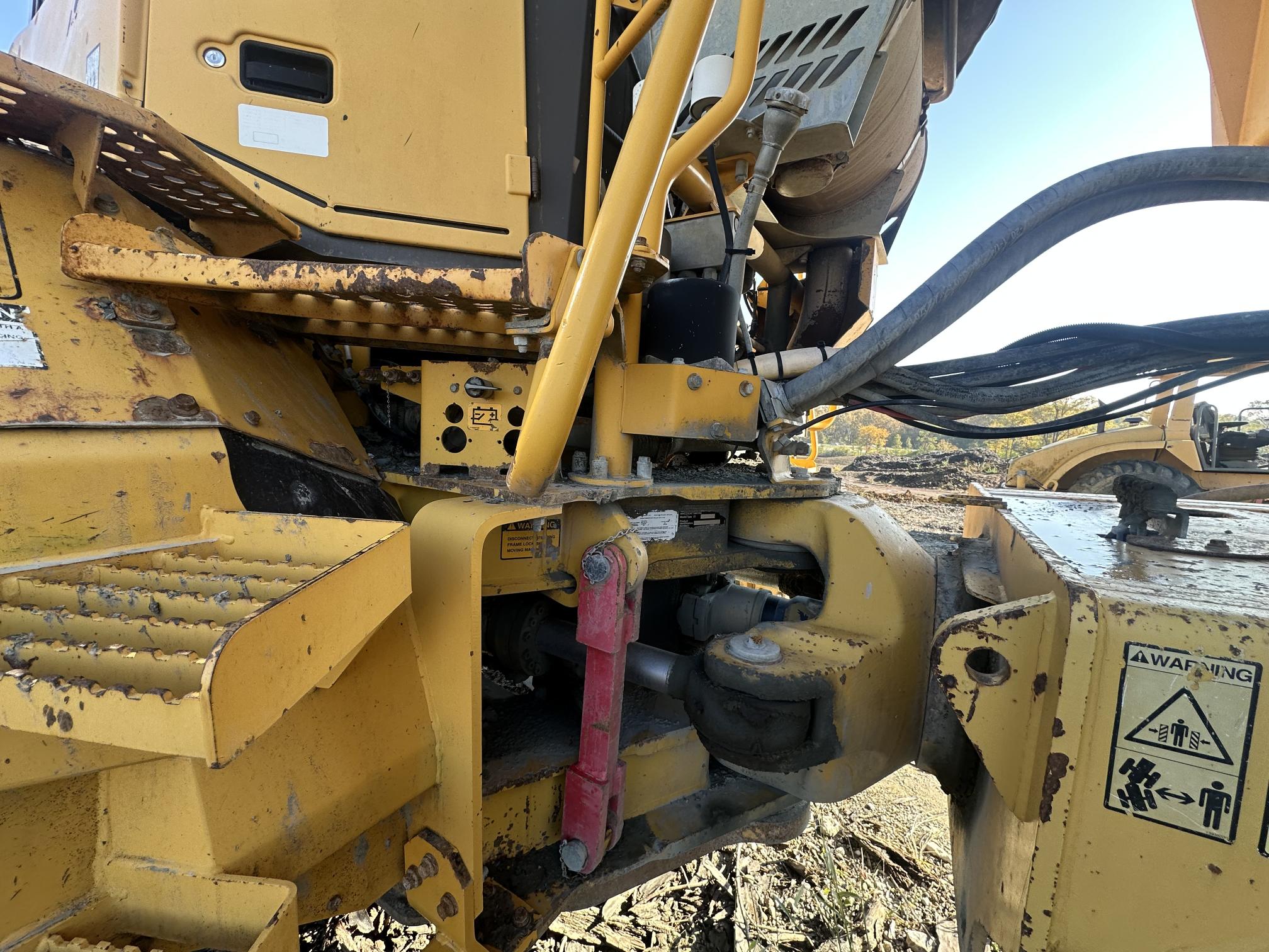 2002 VOLVO A40D - Image 11