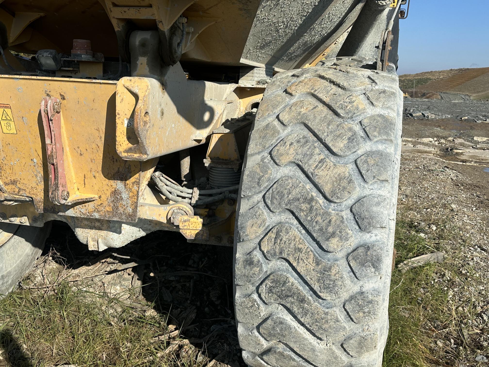 2002 VOLVO A40D - Image 16