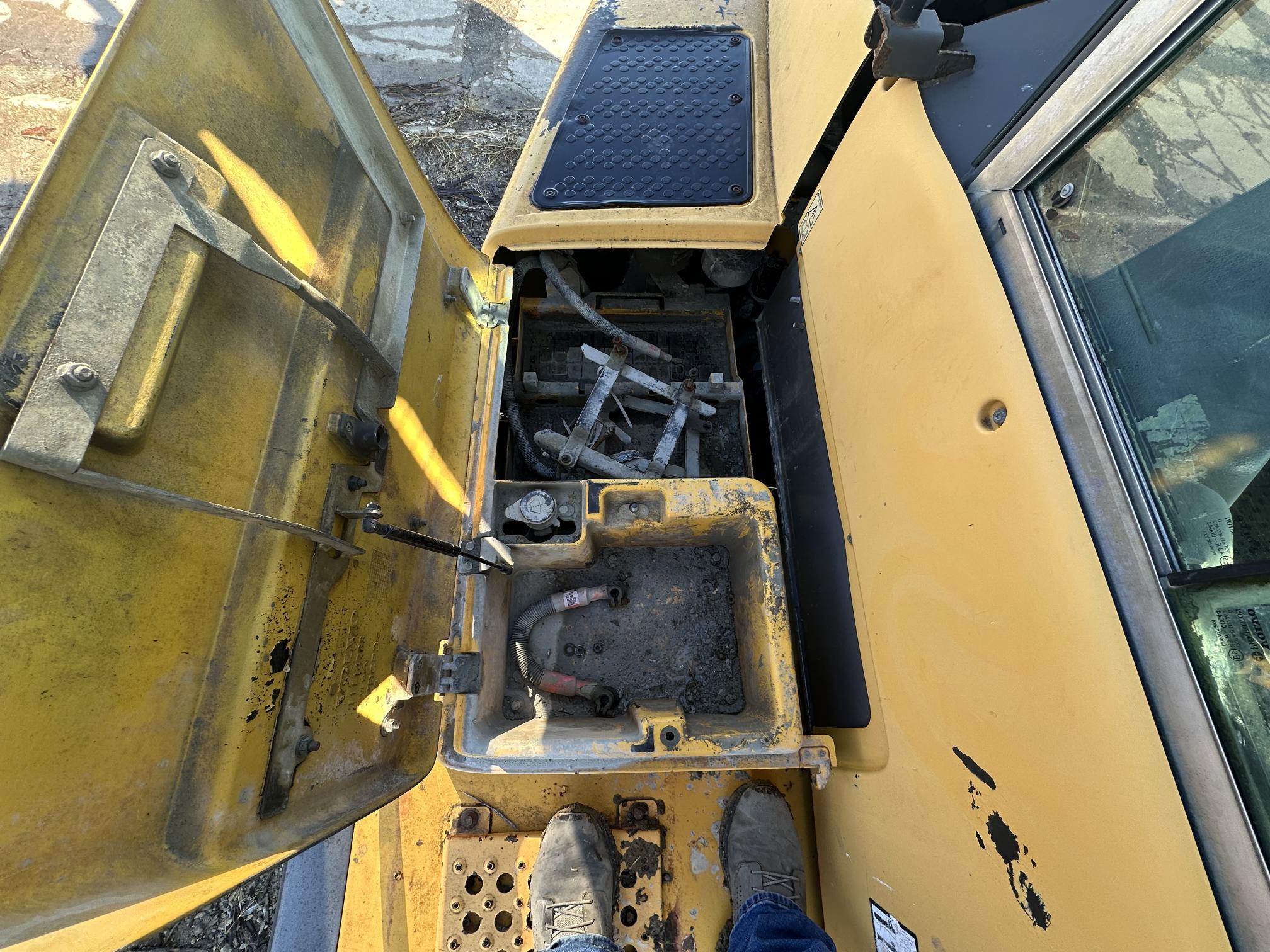 2002 VOLVO A40D - Image 25