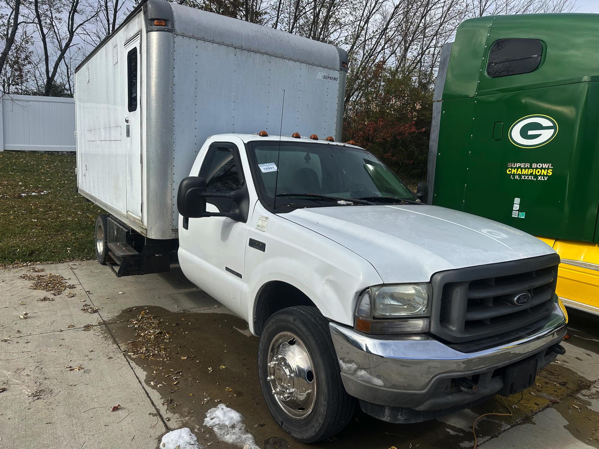 2002 FORD F550 - view 1 of 47