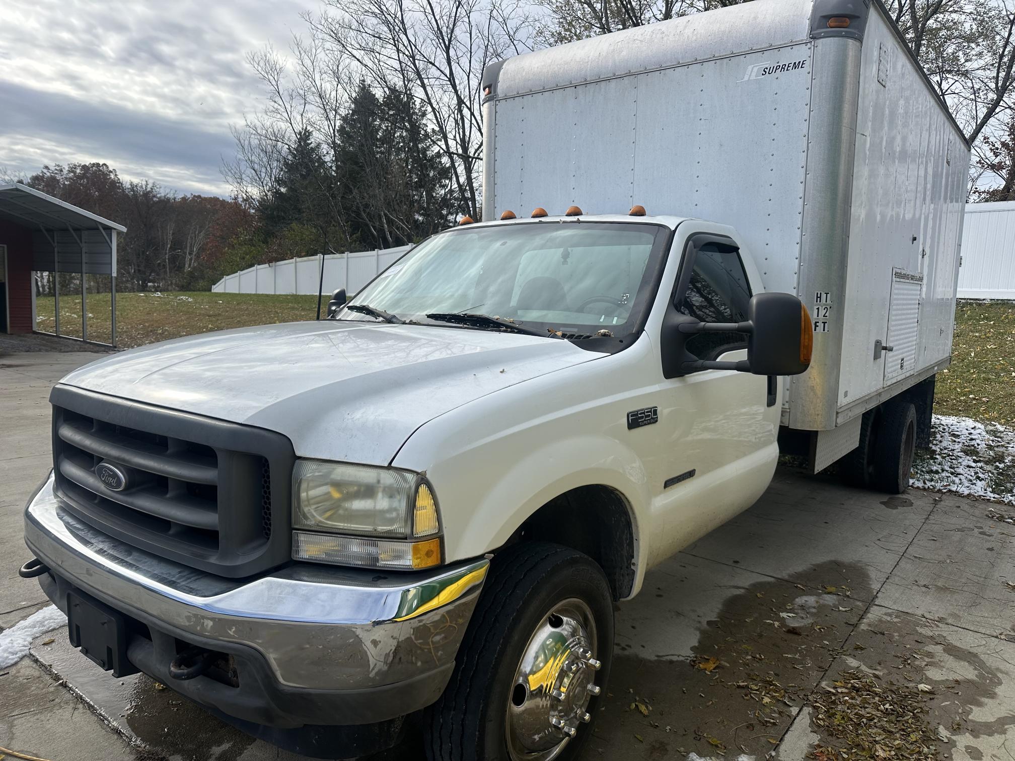 2002 FORD F550 - Image 3
