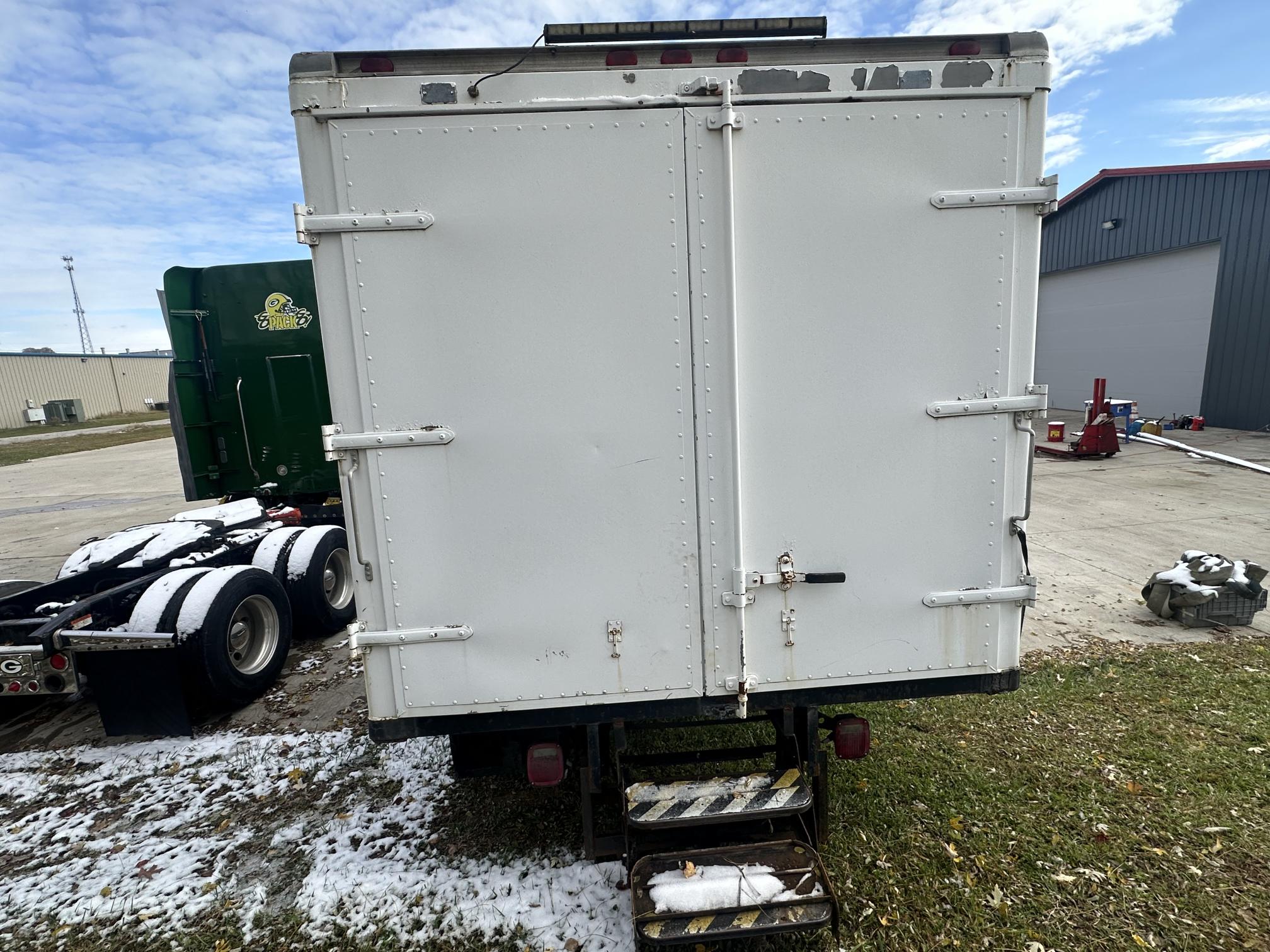 2002 FORD F550 - Image 6