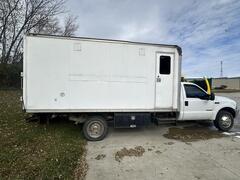 2002 FORD F550 - Image 8