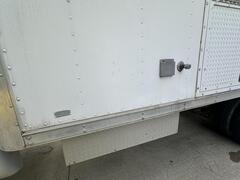 2002 FORD F550 - Image 16