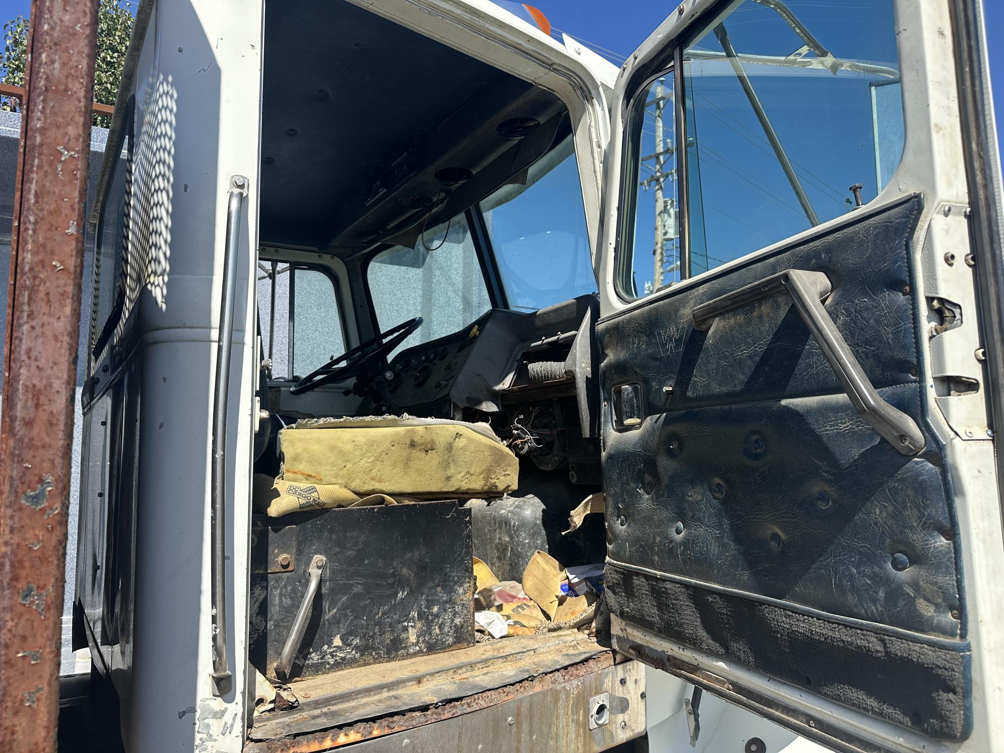 1993 WESTERN STAR 4800 - Image 40