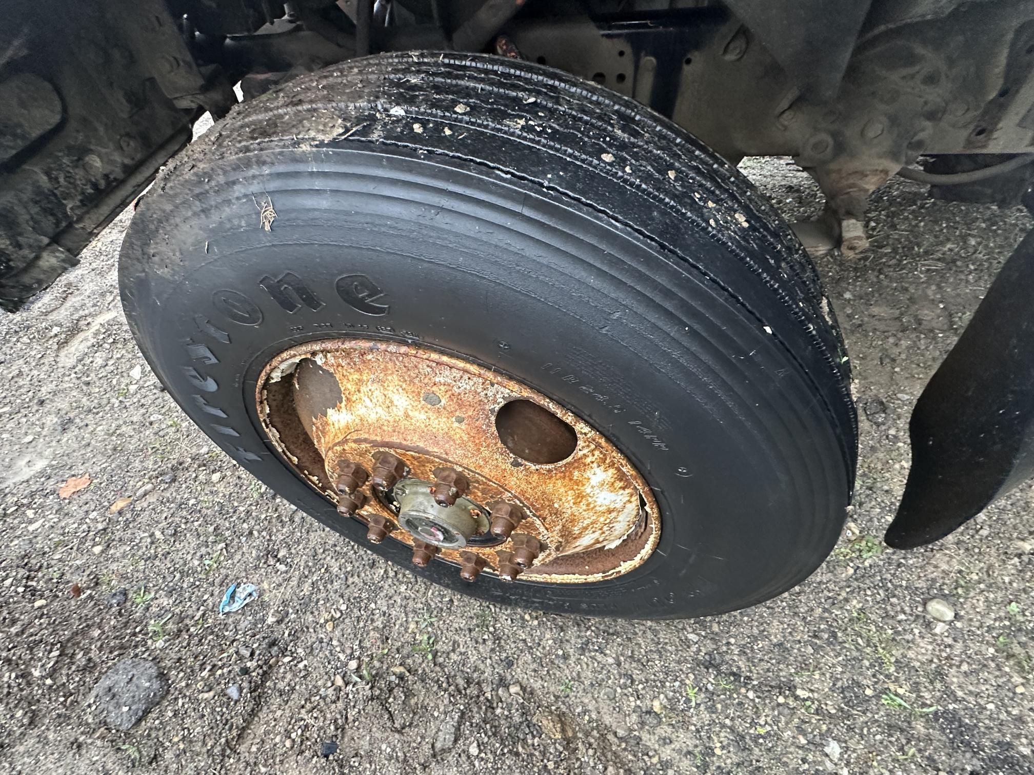 1995 FORD L8000 - Image 8