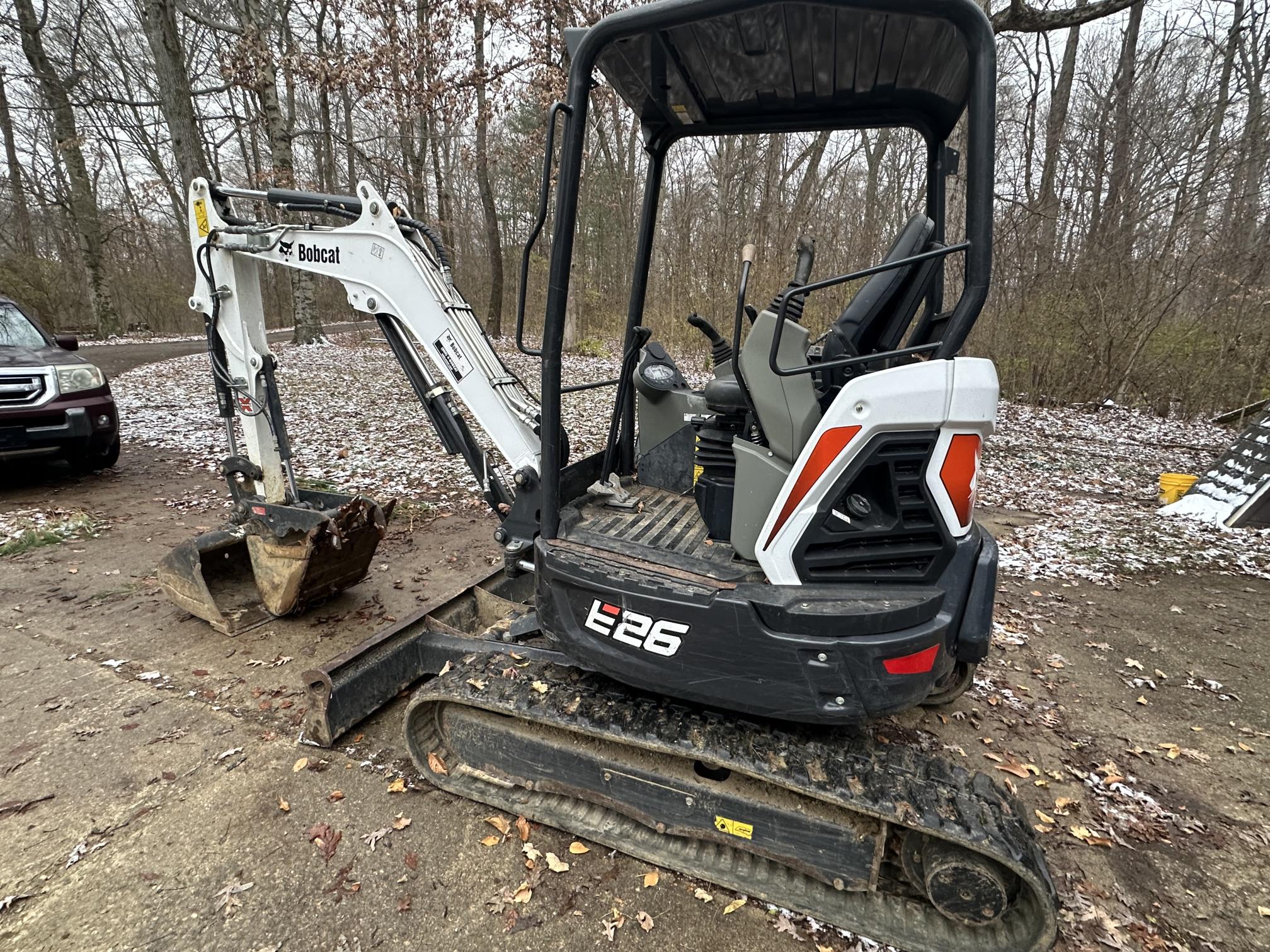 2020 BOBCAT E26 - Image 3