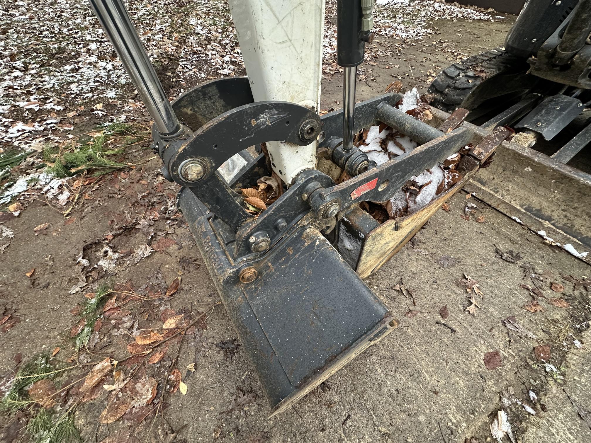 2020 BOBCAT E26 - Image 8