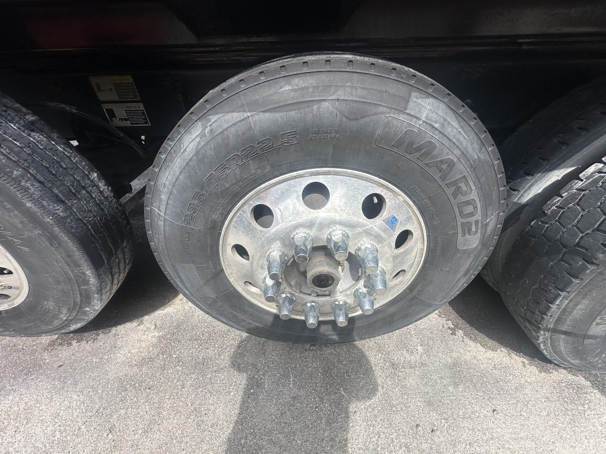 2021 MACK Granite - view 18 of 49