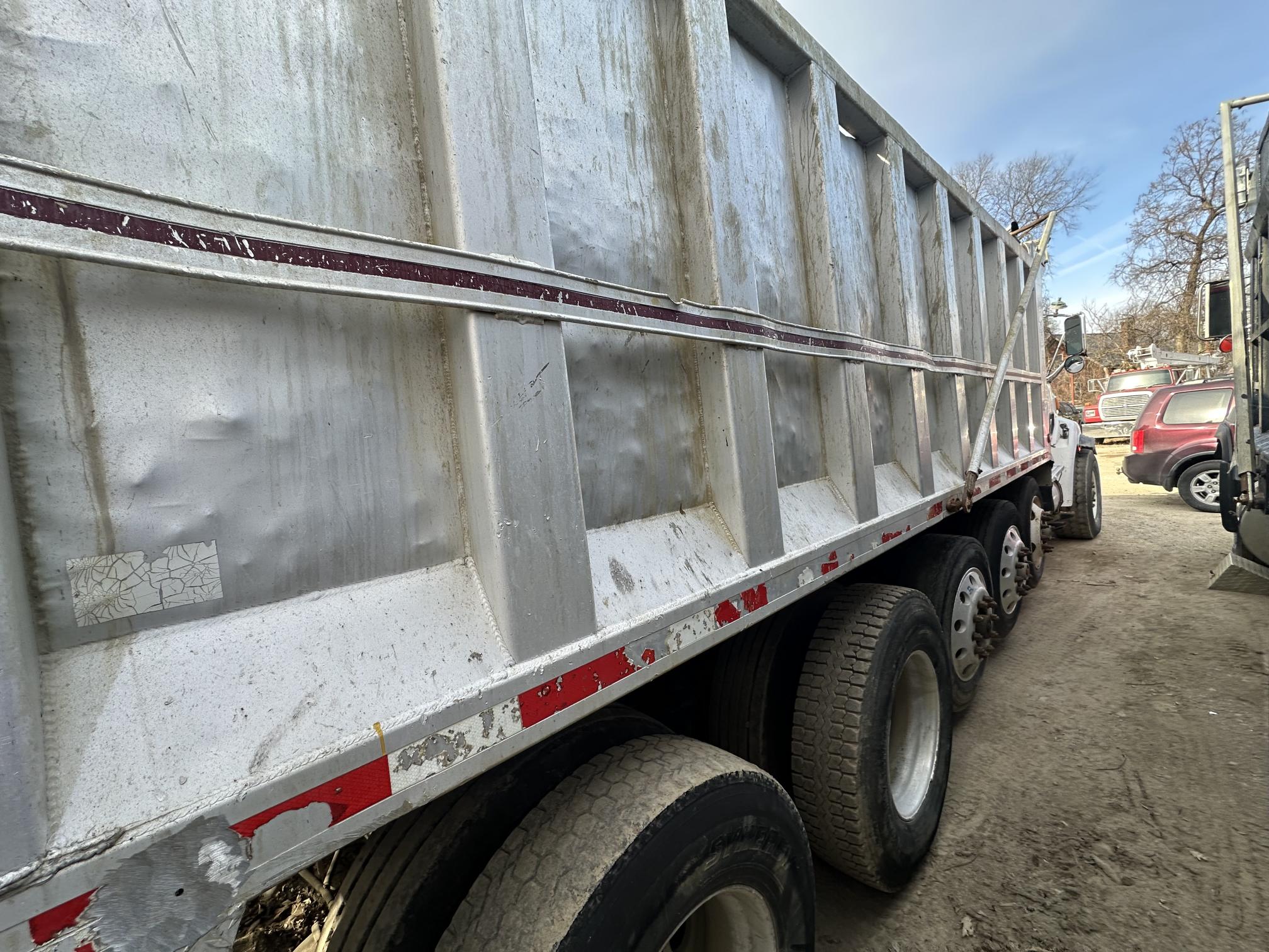 1998 FORD LT9522 - Image 7