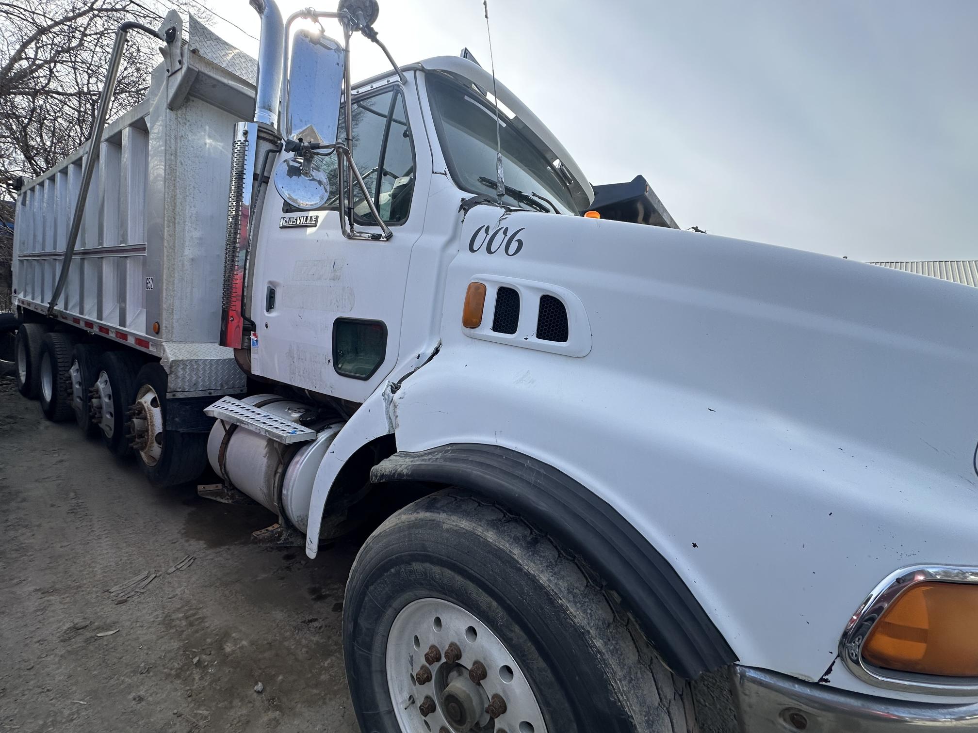 1998 FORD LT9522 - Image 8