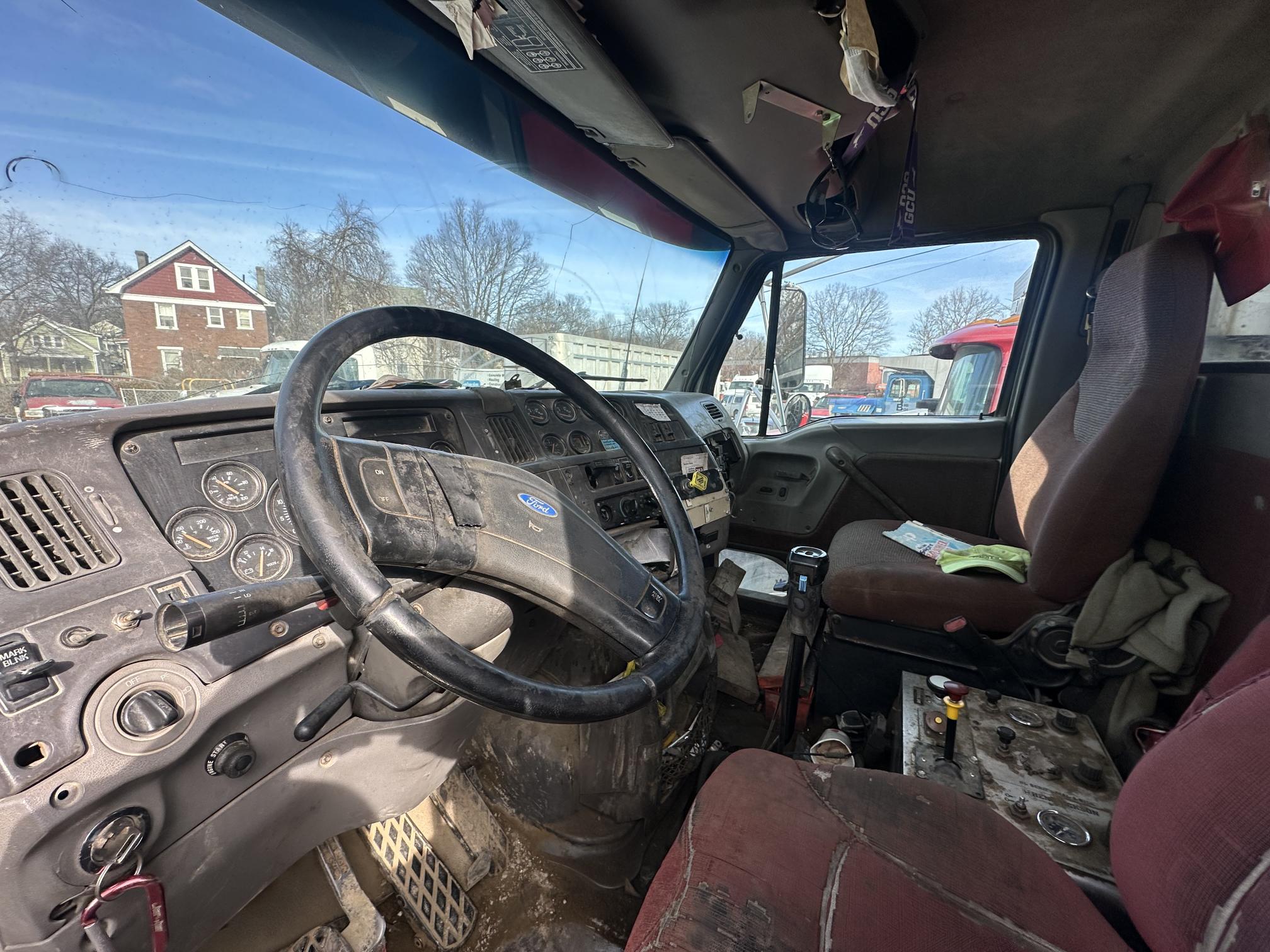 1998 FORD LT9522 - Image 40