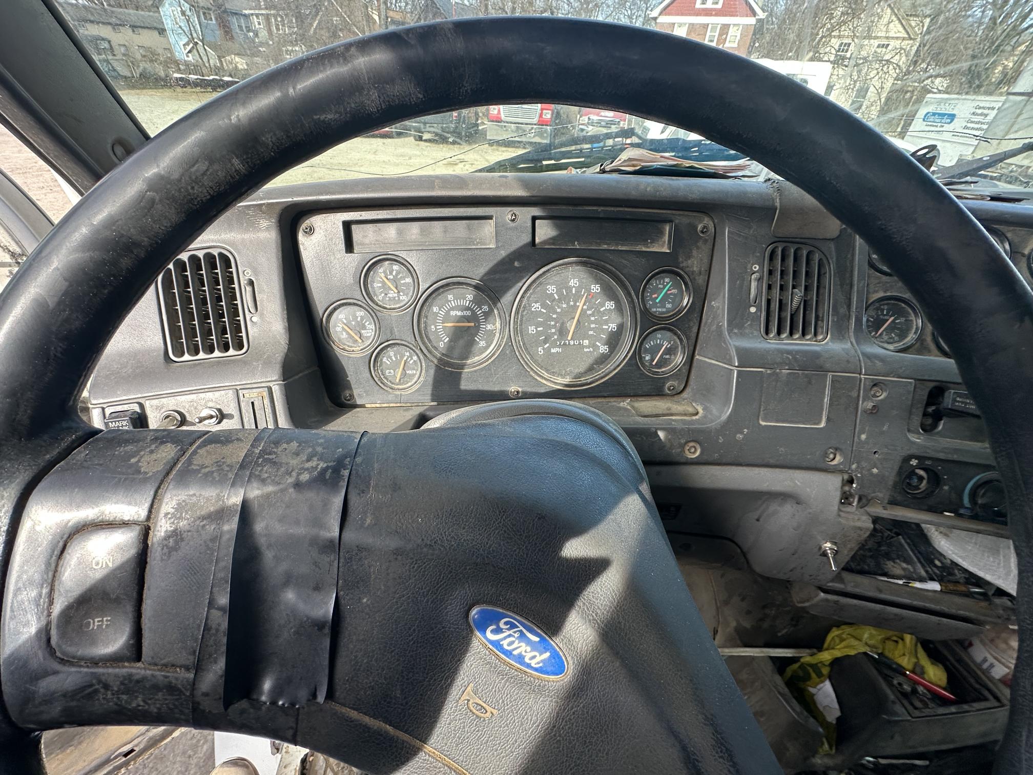 1998 FORD LT9522 - Image 43