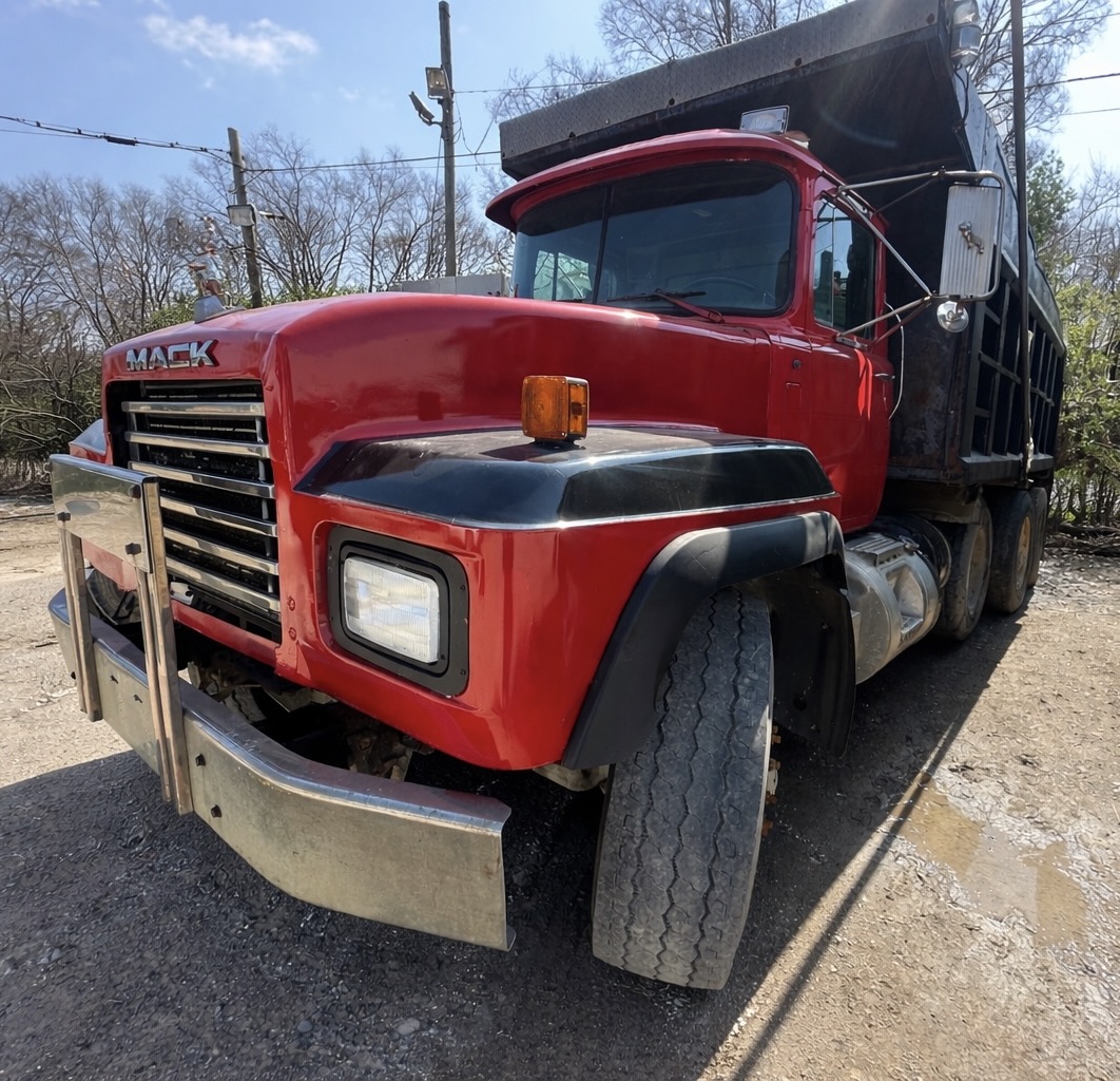 1998 MACK RD688S - view 2 of 32