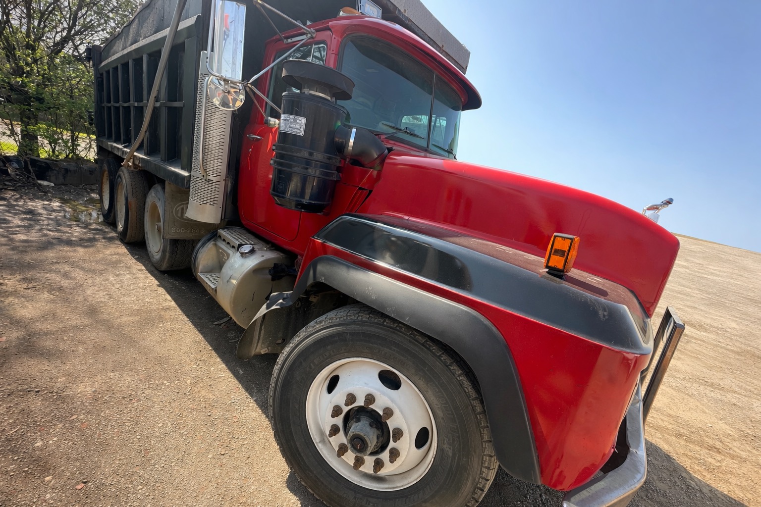 1998 MACK RD688S - view 6 of 32