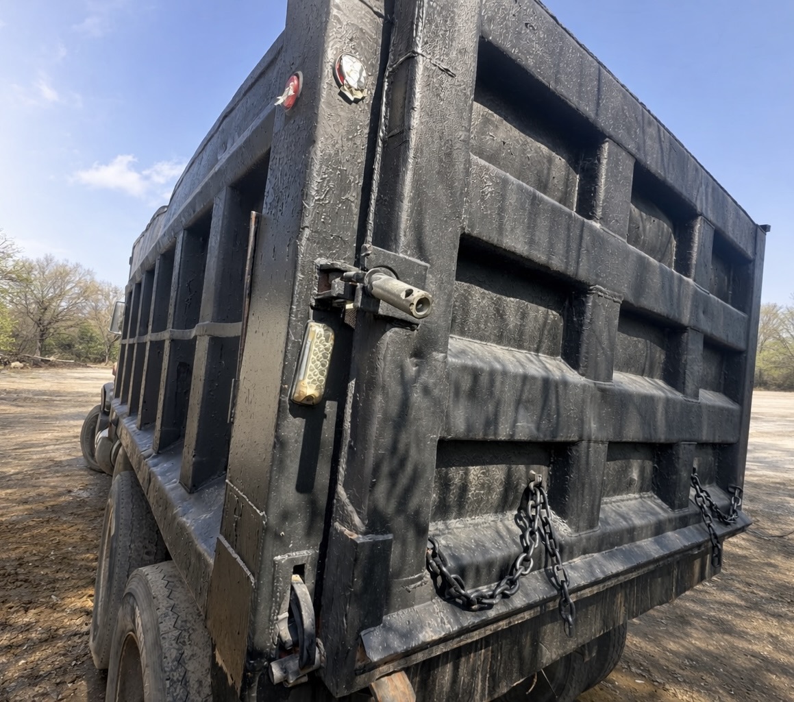 1998 MACK RD688S - view 3 of 32