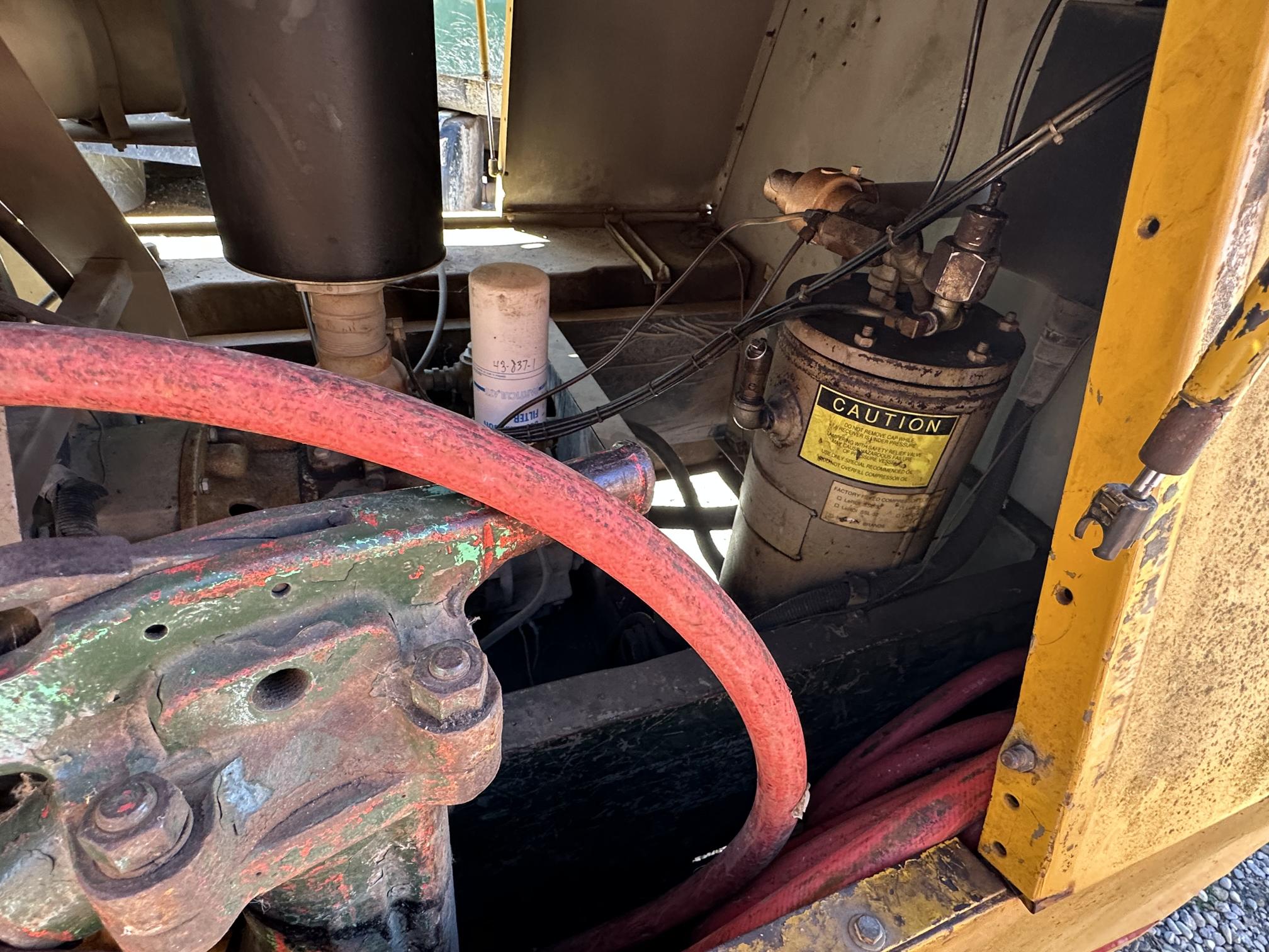 1995 LEROI Q185JD-E - view 12 of 19