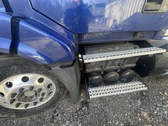 2013 VOLVO VNL - Image 9