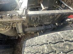 2013 VOLVO VNL - Image 13