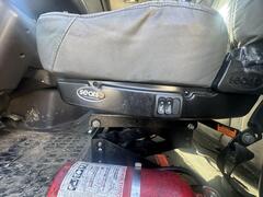 2013 VOLVO VNL - Image 26