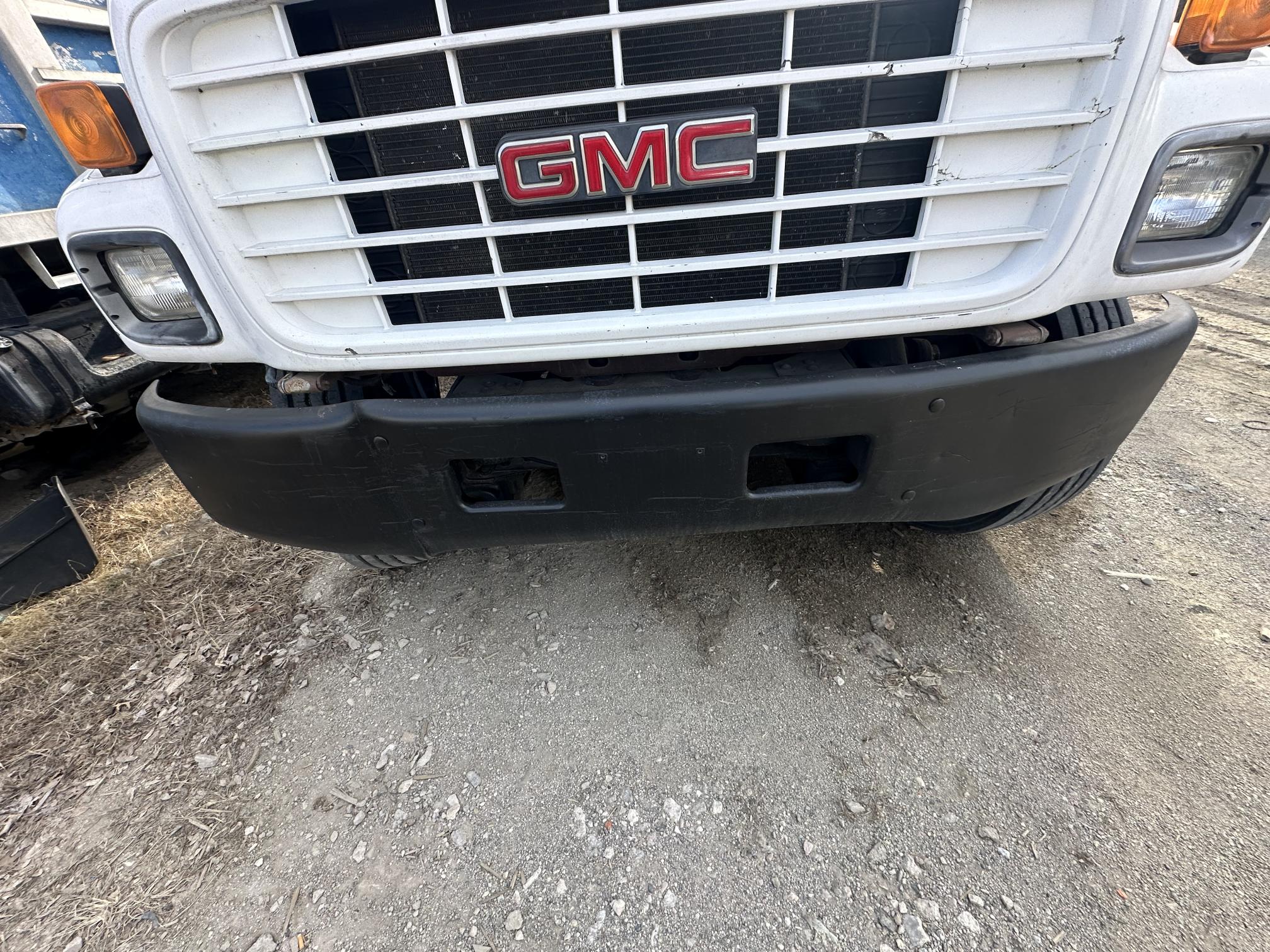 2000 GMC Kodiak C6500 - view 17 of 24