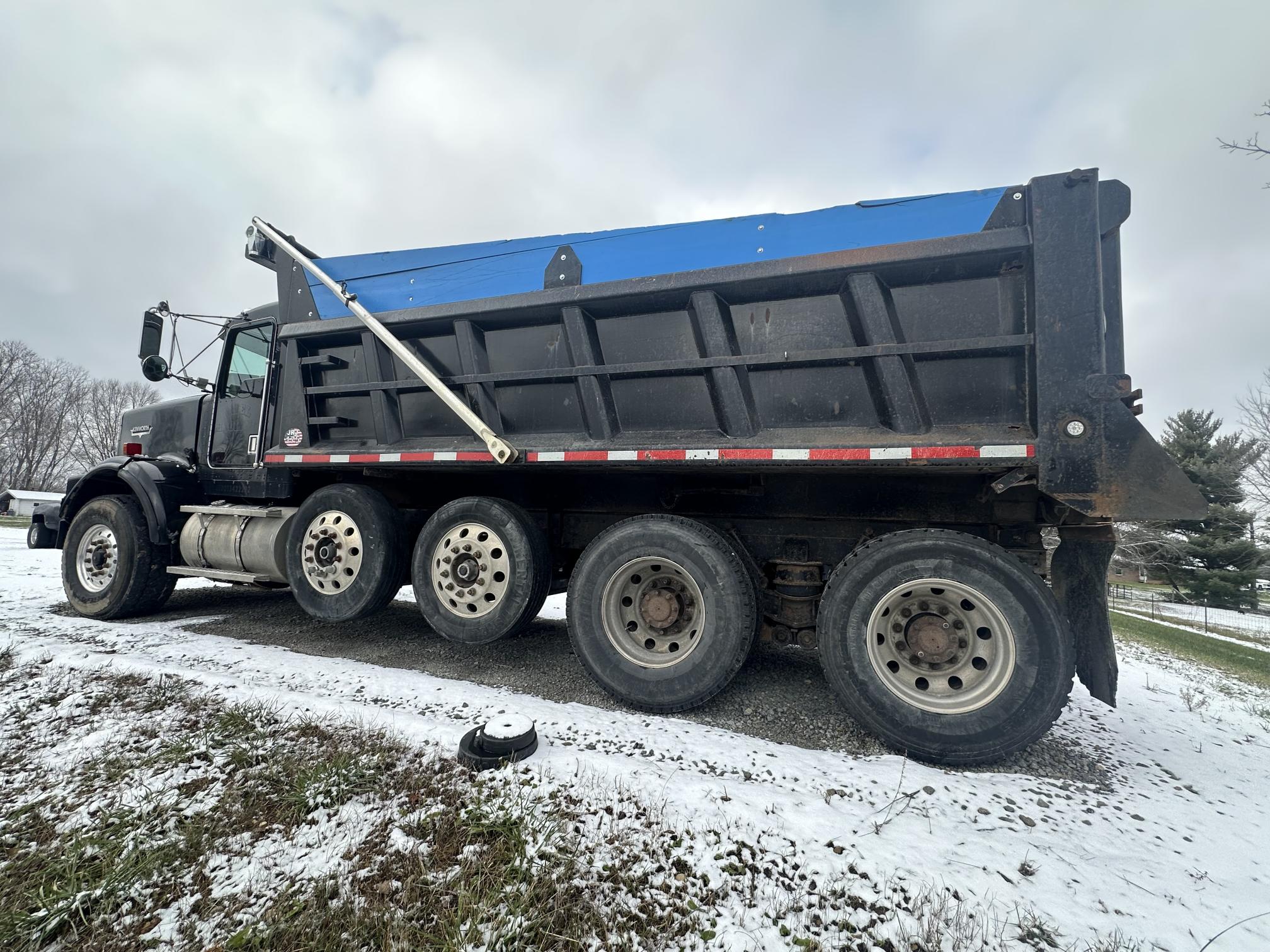 2002 KENWORTH T800 - Image 8