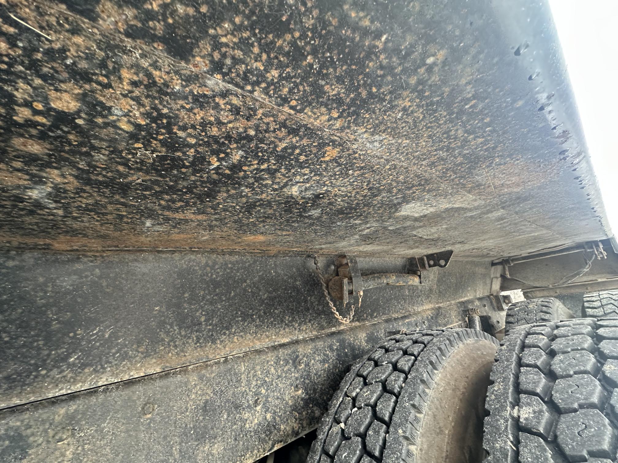 2002 KENWORTH T800 - Image 21