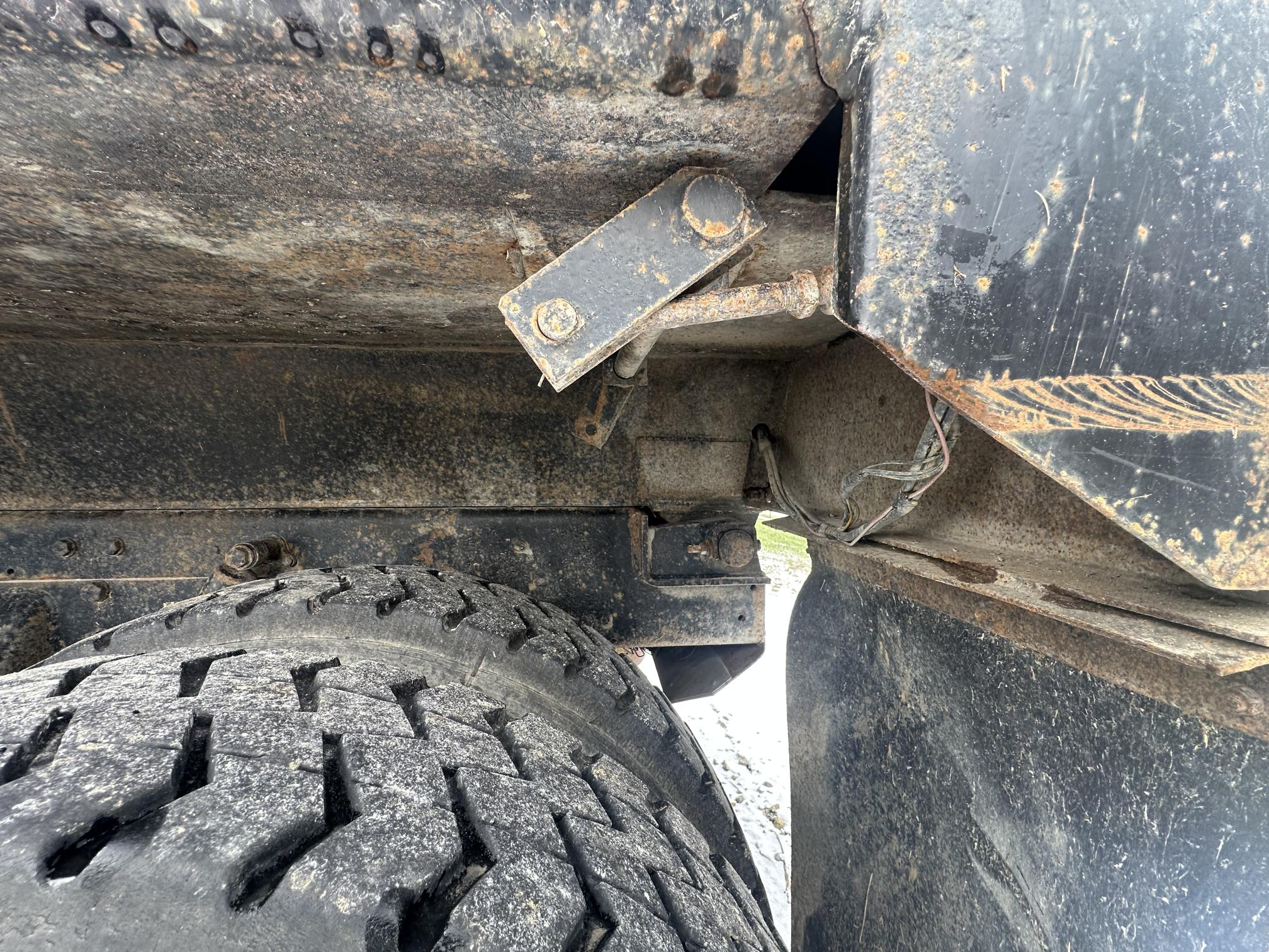 2002 KENWORTH T800 - Image 25