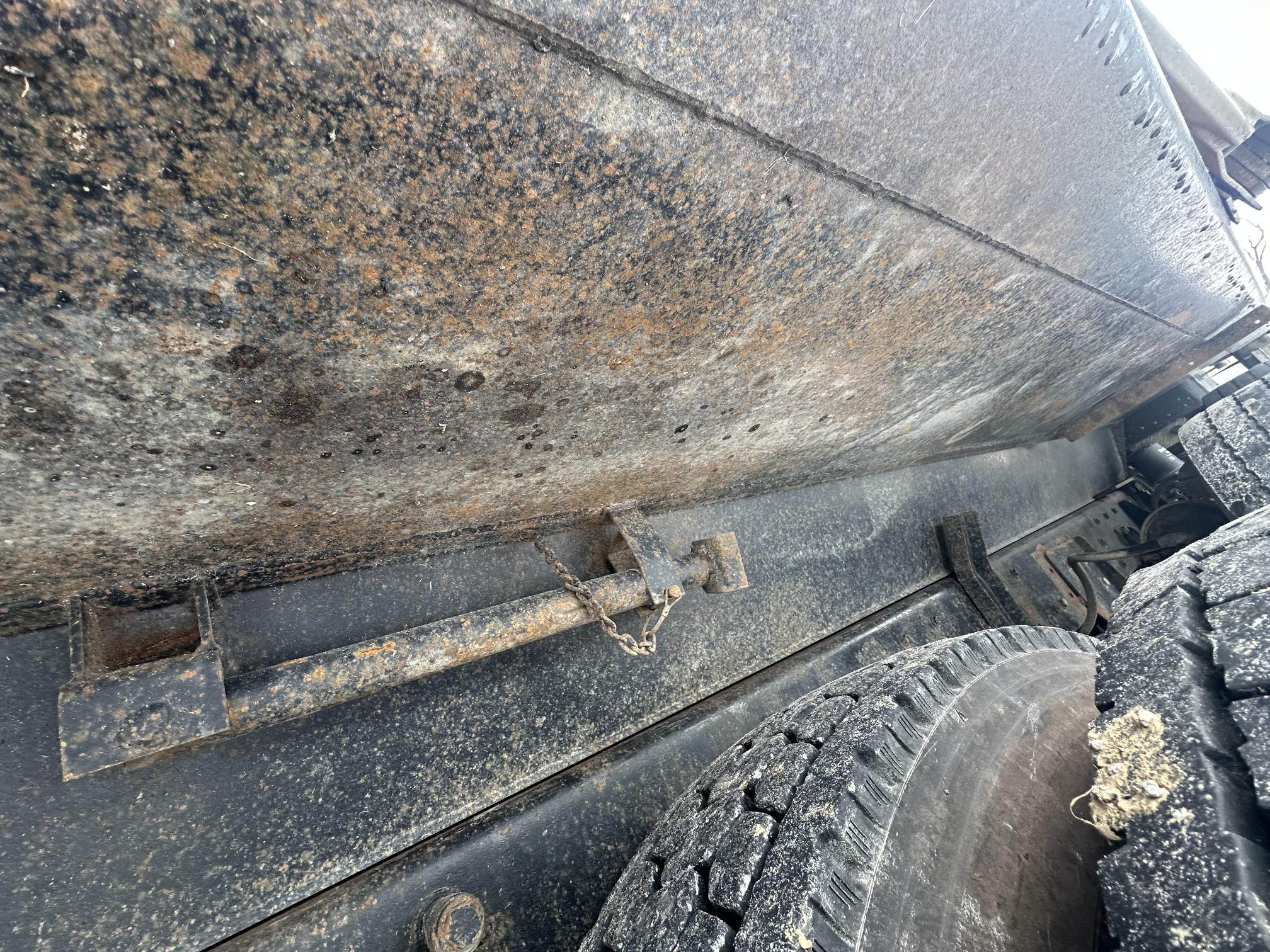 2002 KENWORTH T800 - Image 30