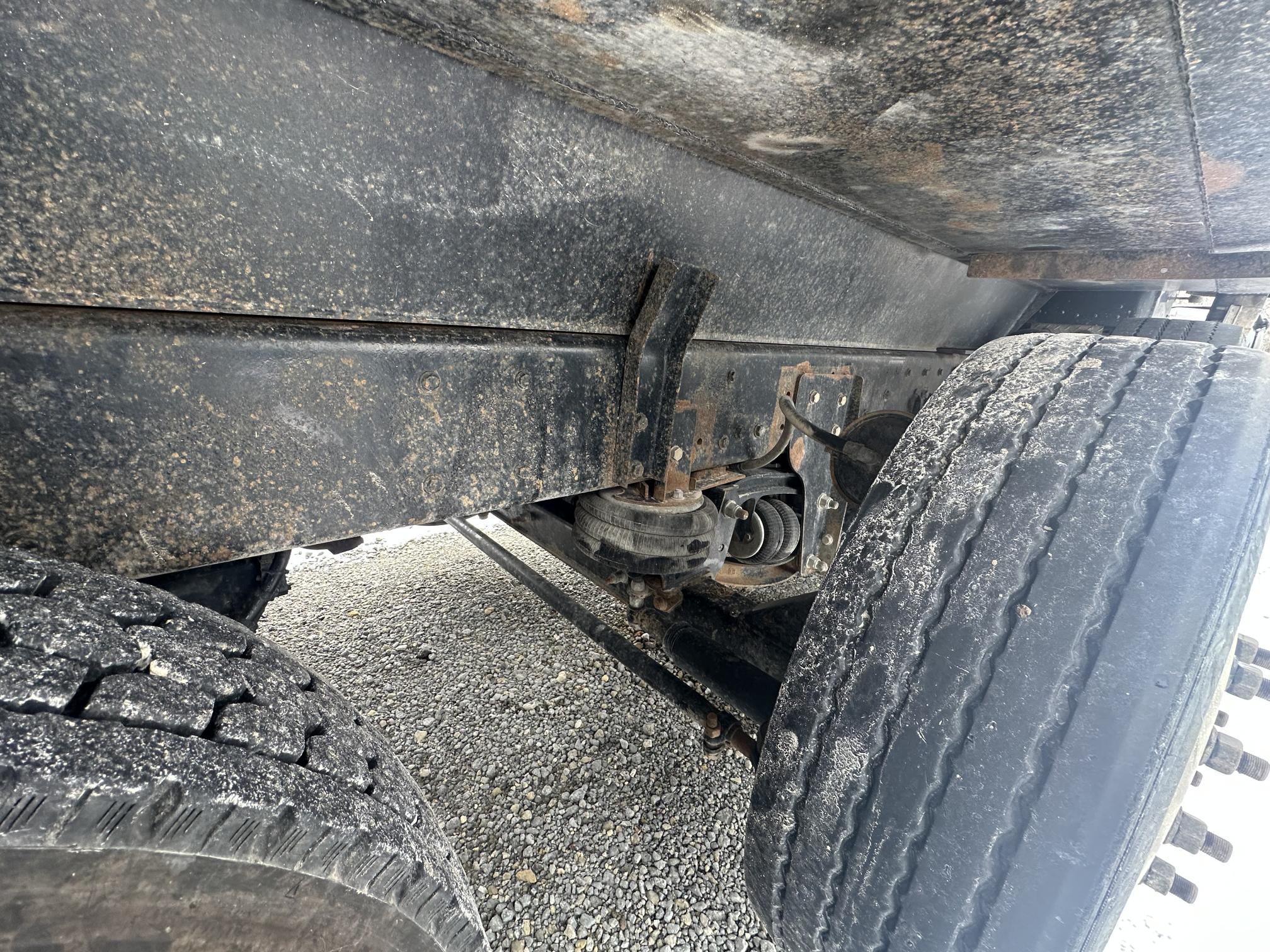 2002 KENWORTH T800 - Image 31